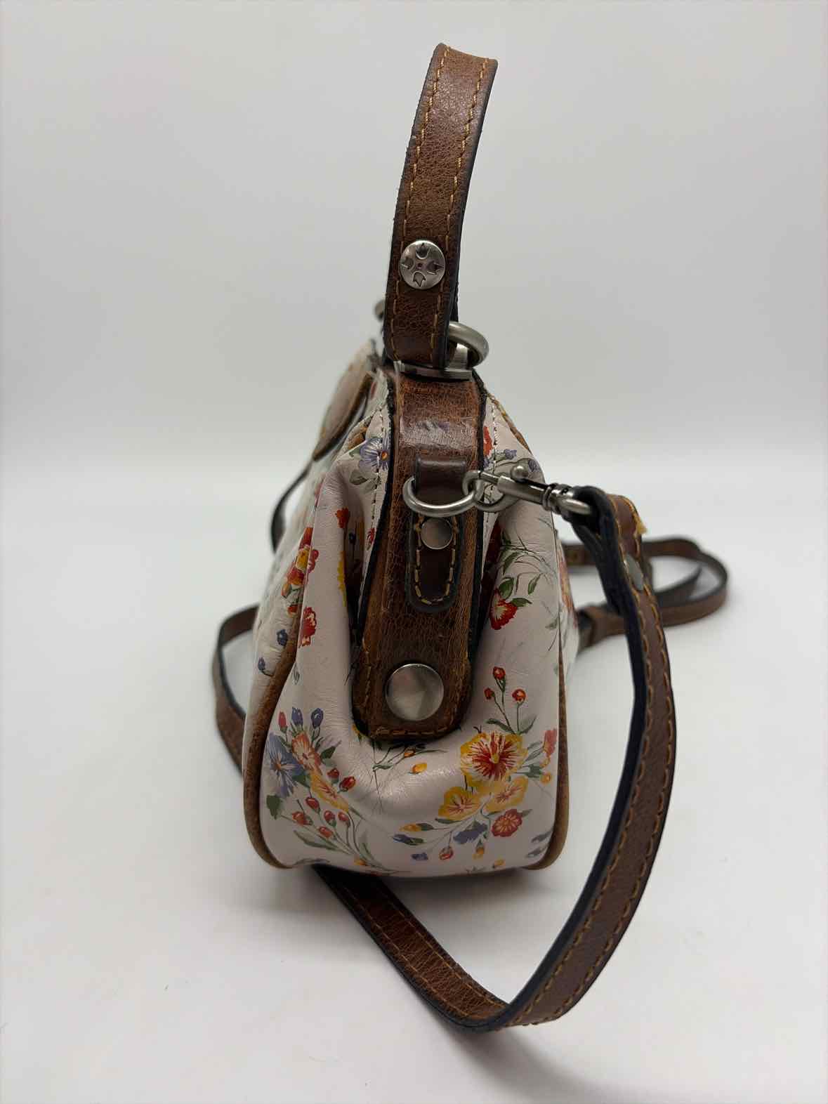 Pre-Owned Patricia Nash Ivory Floral Crossbody Crossbody | True Fashionistas.