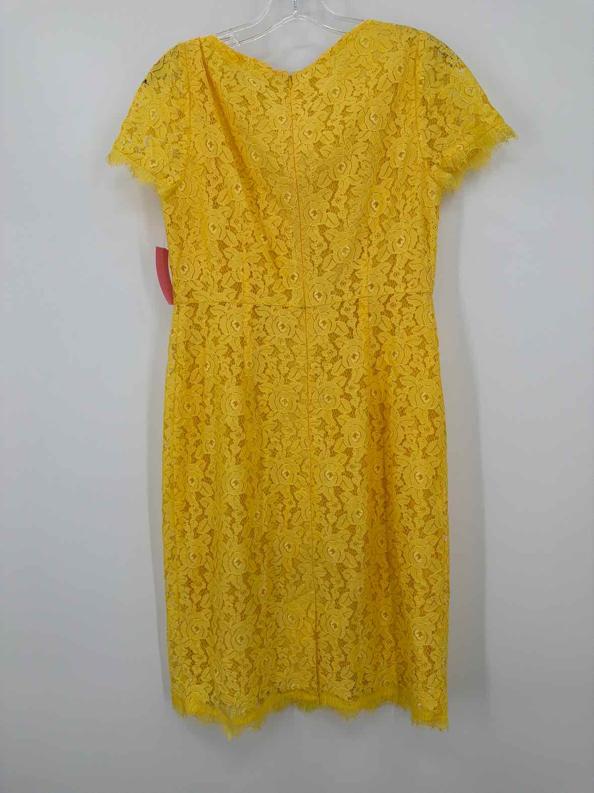 Pre-Owned Diane Von Furstenberg Yellow Size 8 Lace Short Short Sleeve Dress | True Fashionistas.