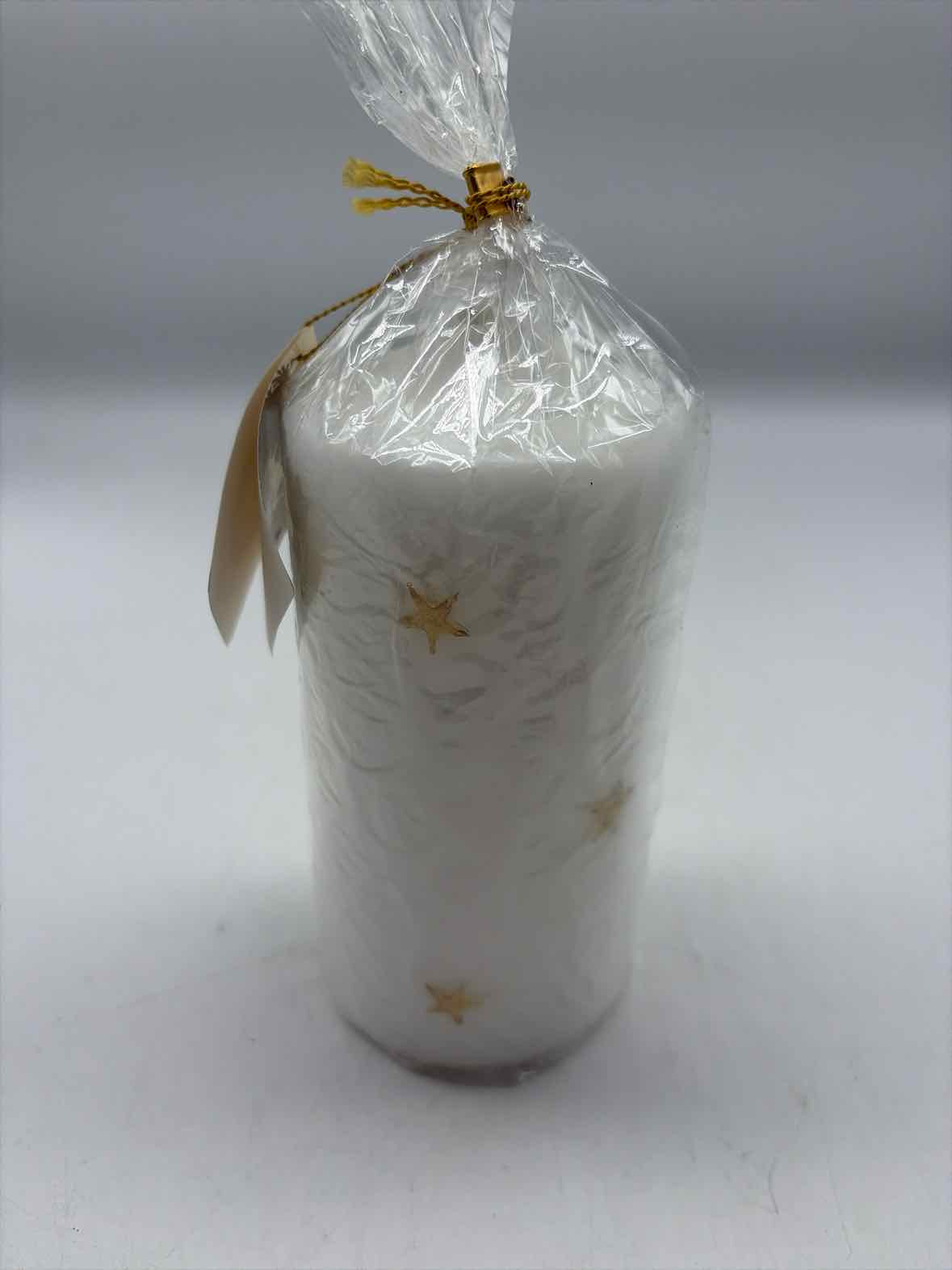 White Wax Candle W/Gold Stars | True Fashionistas.