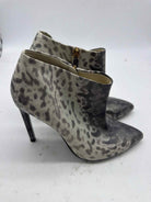 Pre-Owned Gucci Grey Size 10 Ankle Boots | True Fashionistas.