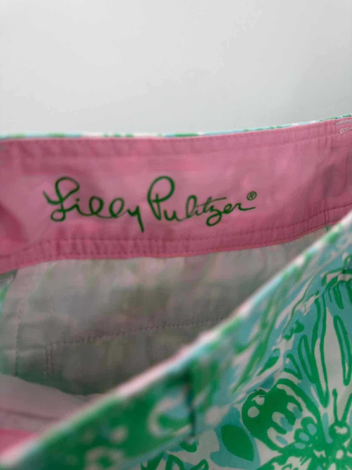 Pre-Owned Lilly Pulitzer Green Size 00 Callahan Printed Shorts | True Fashionistas.