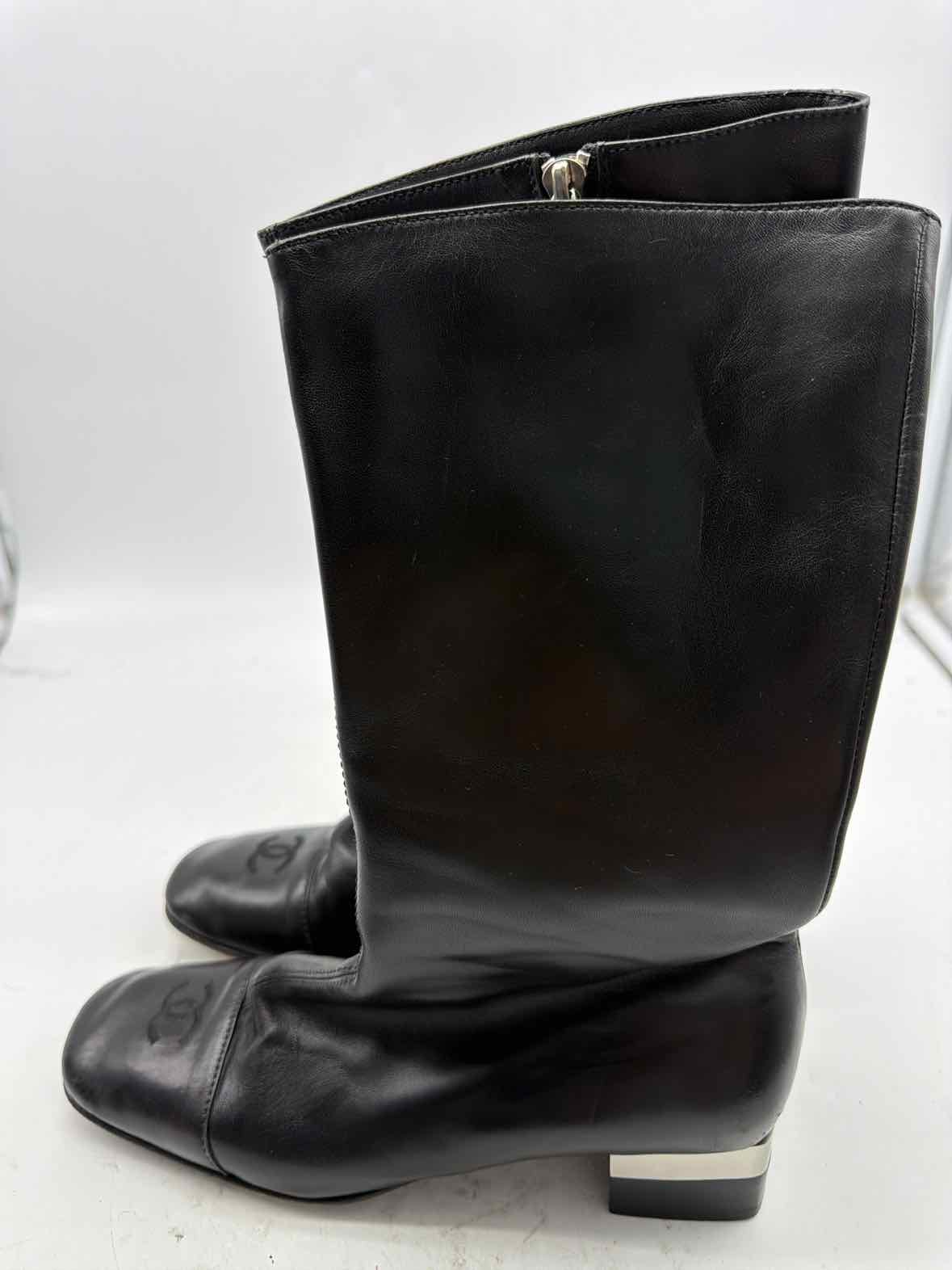 Pre-Owned Chanel Black Size 6.5 Leather Tall Boots | True Fashionistas.