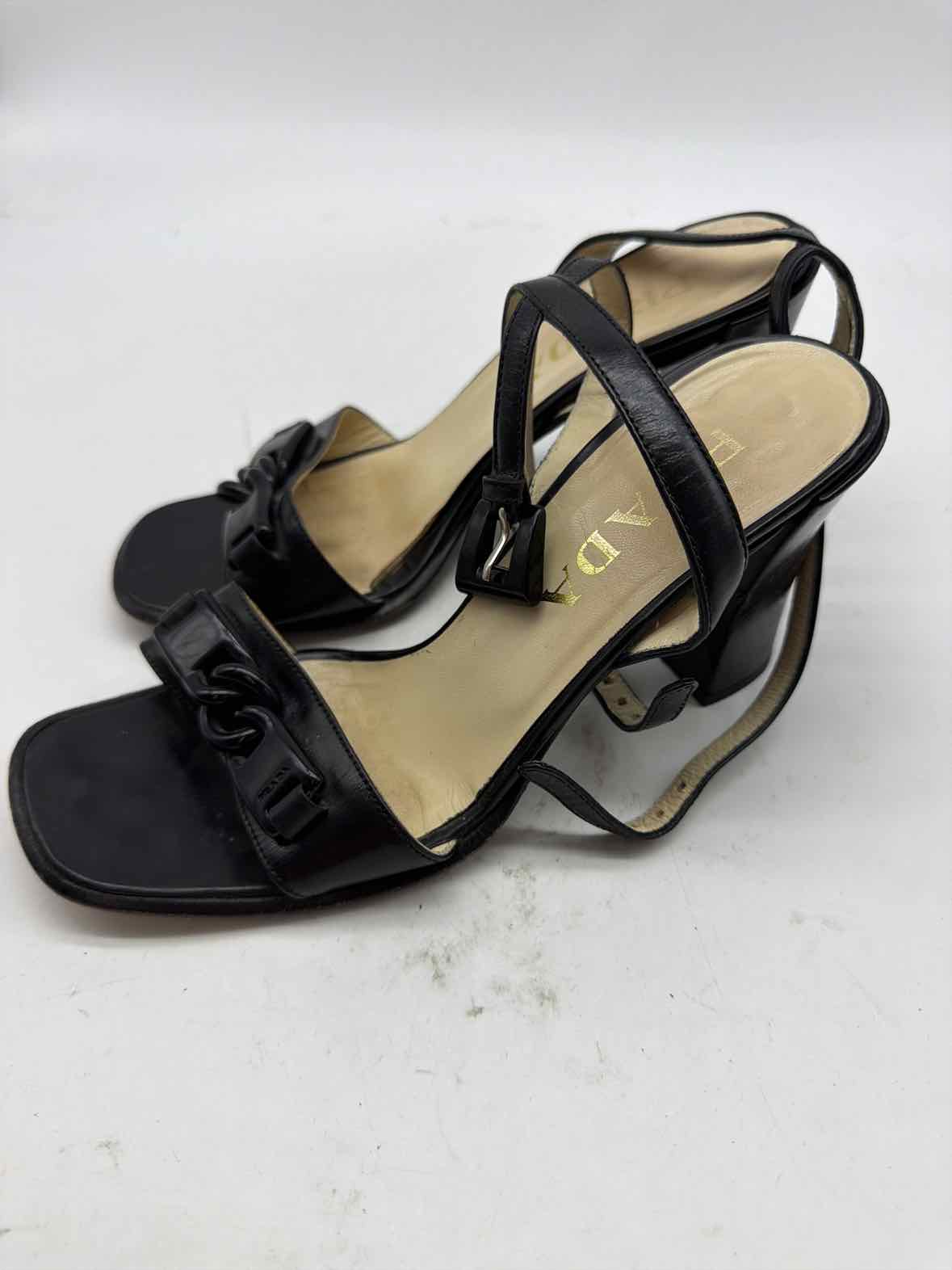 Pre-Owned Prada Black Size 6 Block Heel Heels | True Fashionistas.