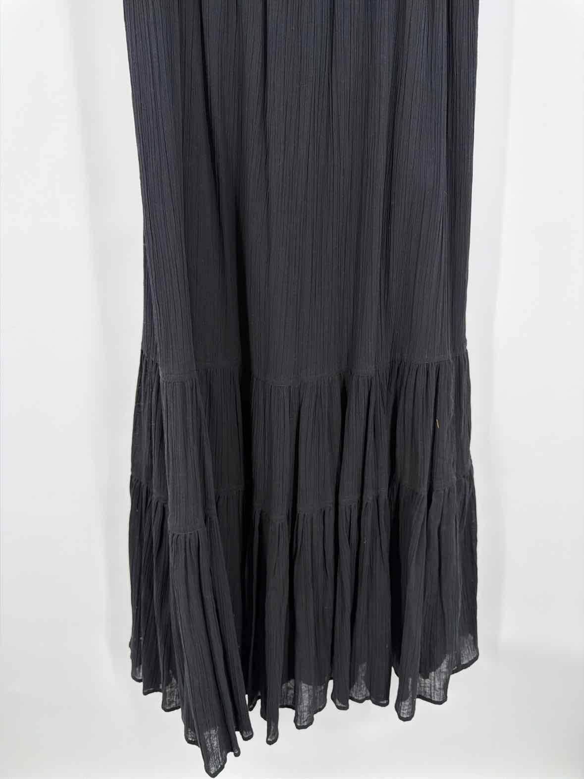 Pre-Owned Peter Nygard Black Size 12 Long Sleeveless Dress | True Fashionistas.
