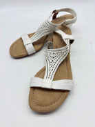 Pre-Owned Style & Co White Size 7 Wedge Heels | True Fashionistas.
