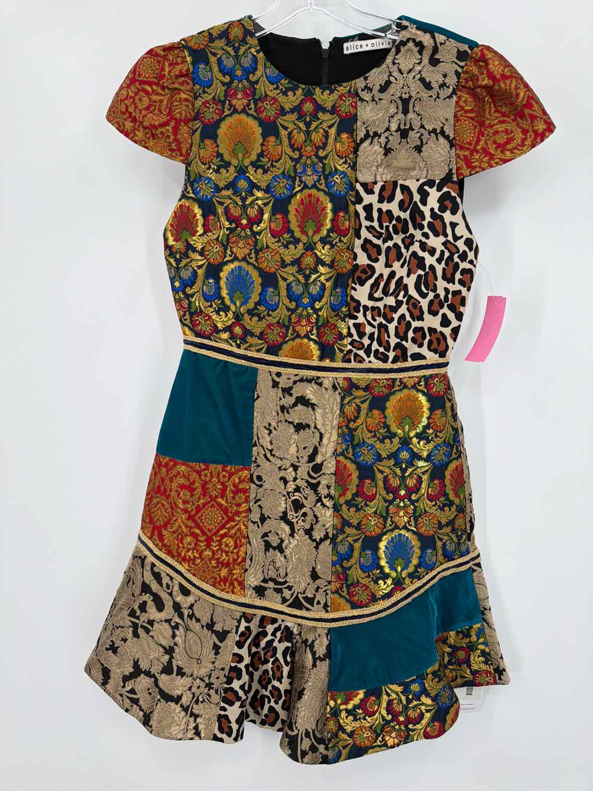 Pre-Owned Alice + Olivia Black Size 4 Short Short Sleeve Dress | True Fashionistas.