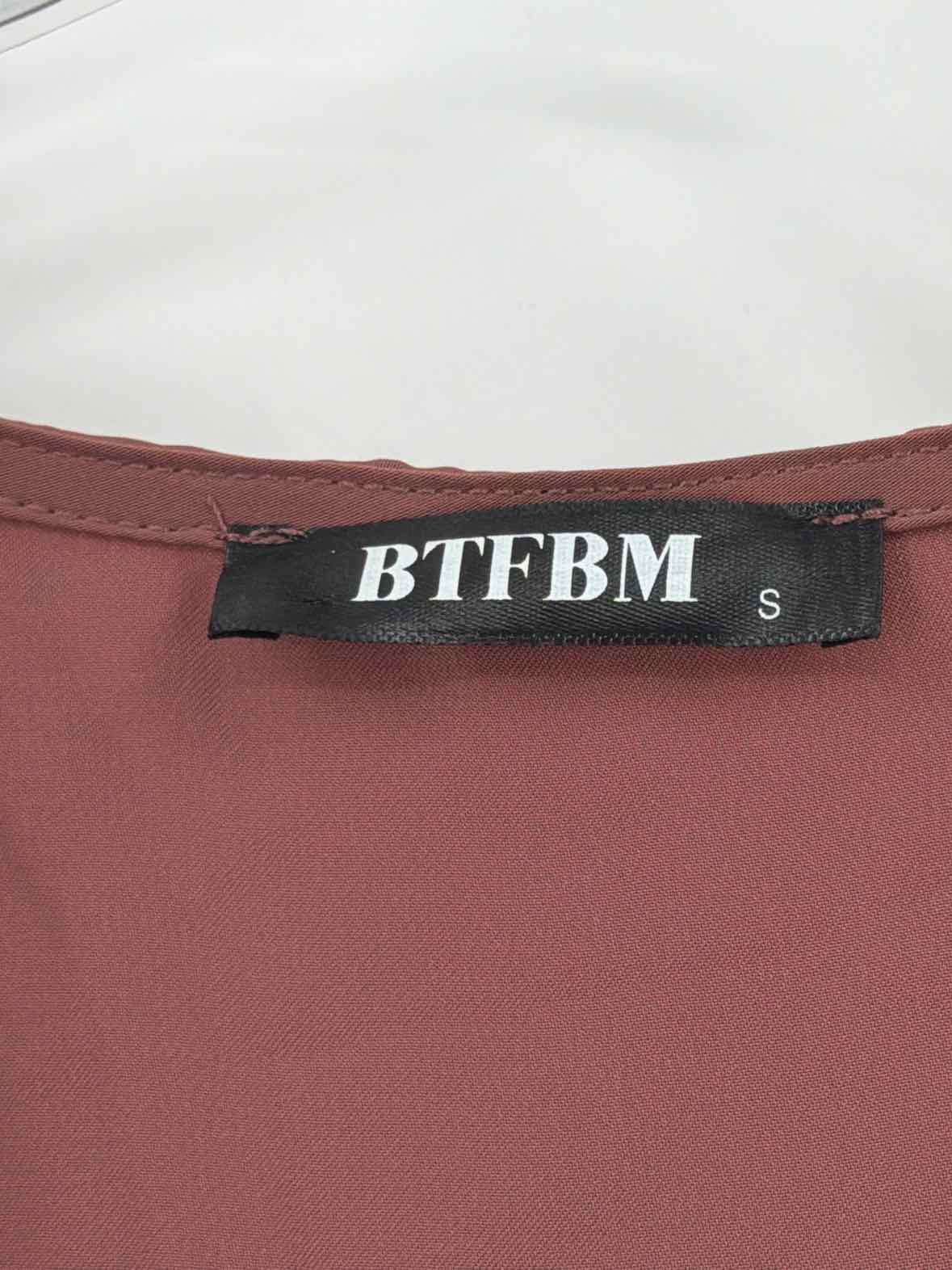 Pre-Owned BTFBM Tan Size Small Long Long Sleeve Dress | True Fashionistas.