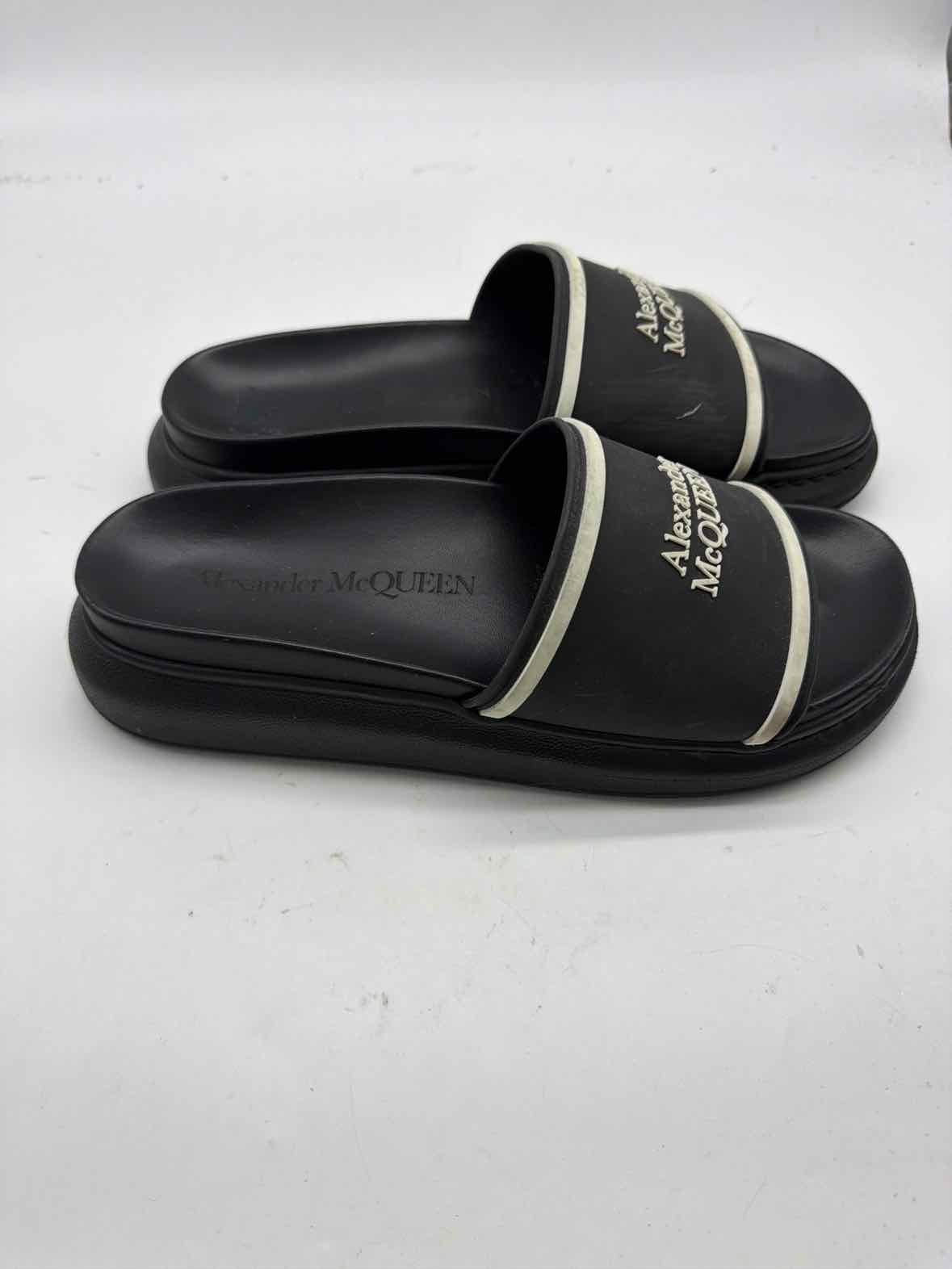 Pre-Owned Alexander McQueen Black Size 40 Slide Sandals | True Fashionistas.