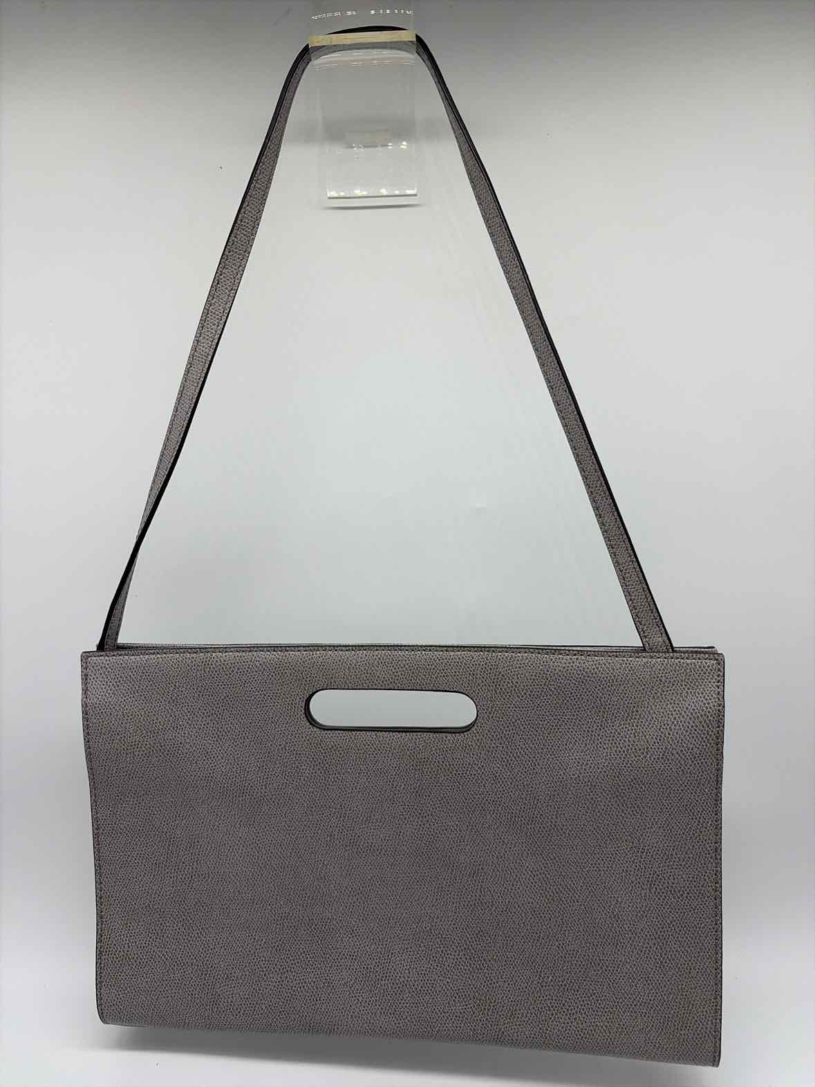 Pre-Owned Michael Kors Grey Shoulder Bag Shoulder Bag | True Fashionistas.