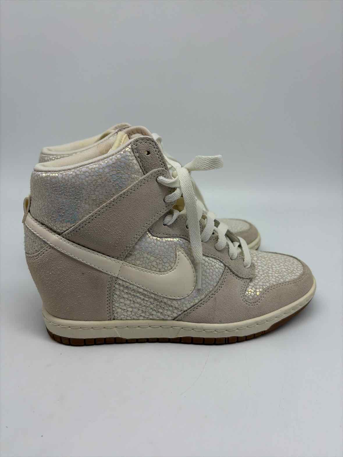 Pre-Owned Nike Grey Size 6 Fashion Sneaker Athletic Shoes | True Fashionistas.