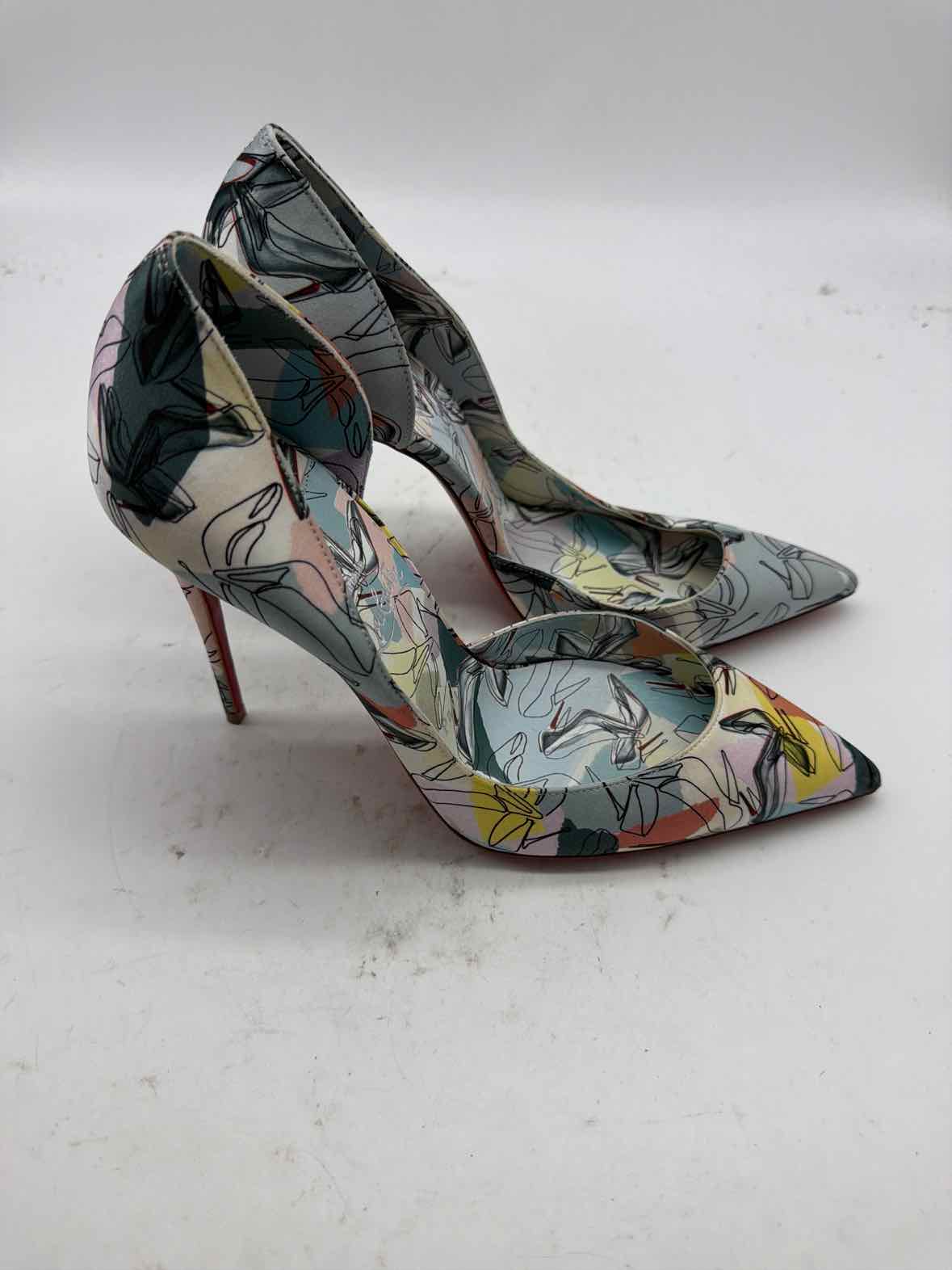 Pre-Owned Christian Louboutin Blue Size 9 Iriza 100 d'Orsay Pump Heels | True Fashionistas.