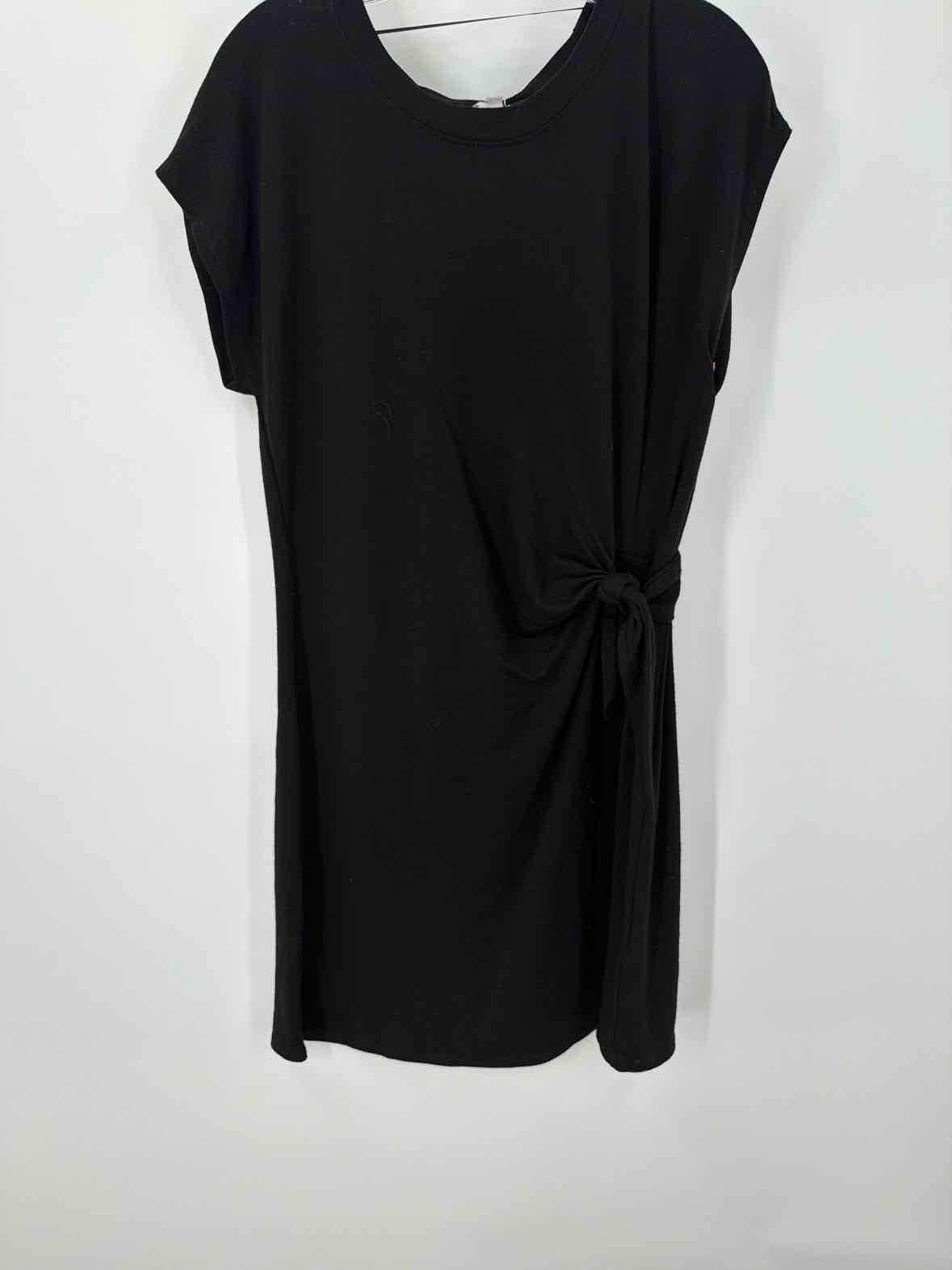 Pre-Owned Cable & Gauge Black Size Large Short Short Sleeve Dress | True Fashionistas.