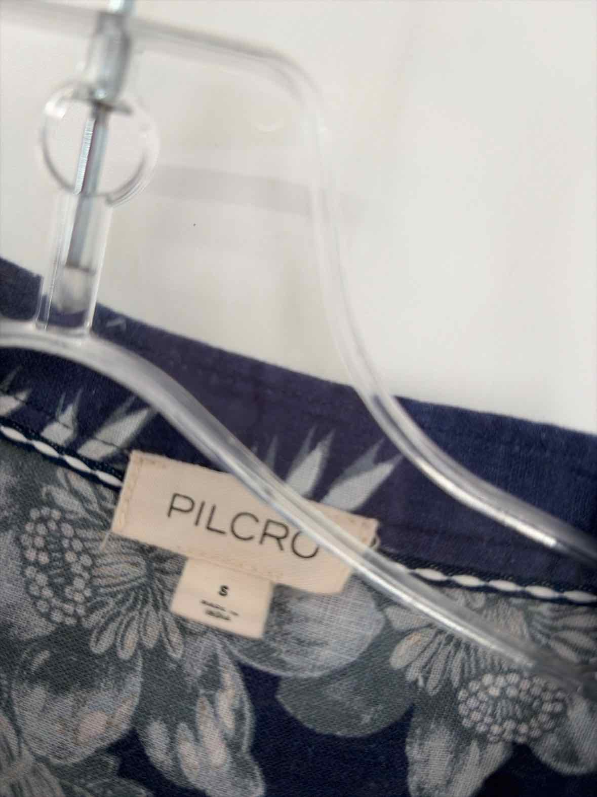 Pilcro Navy Size Small Floral Short Sleeve Button Down | True Fashionistas.