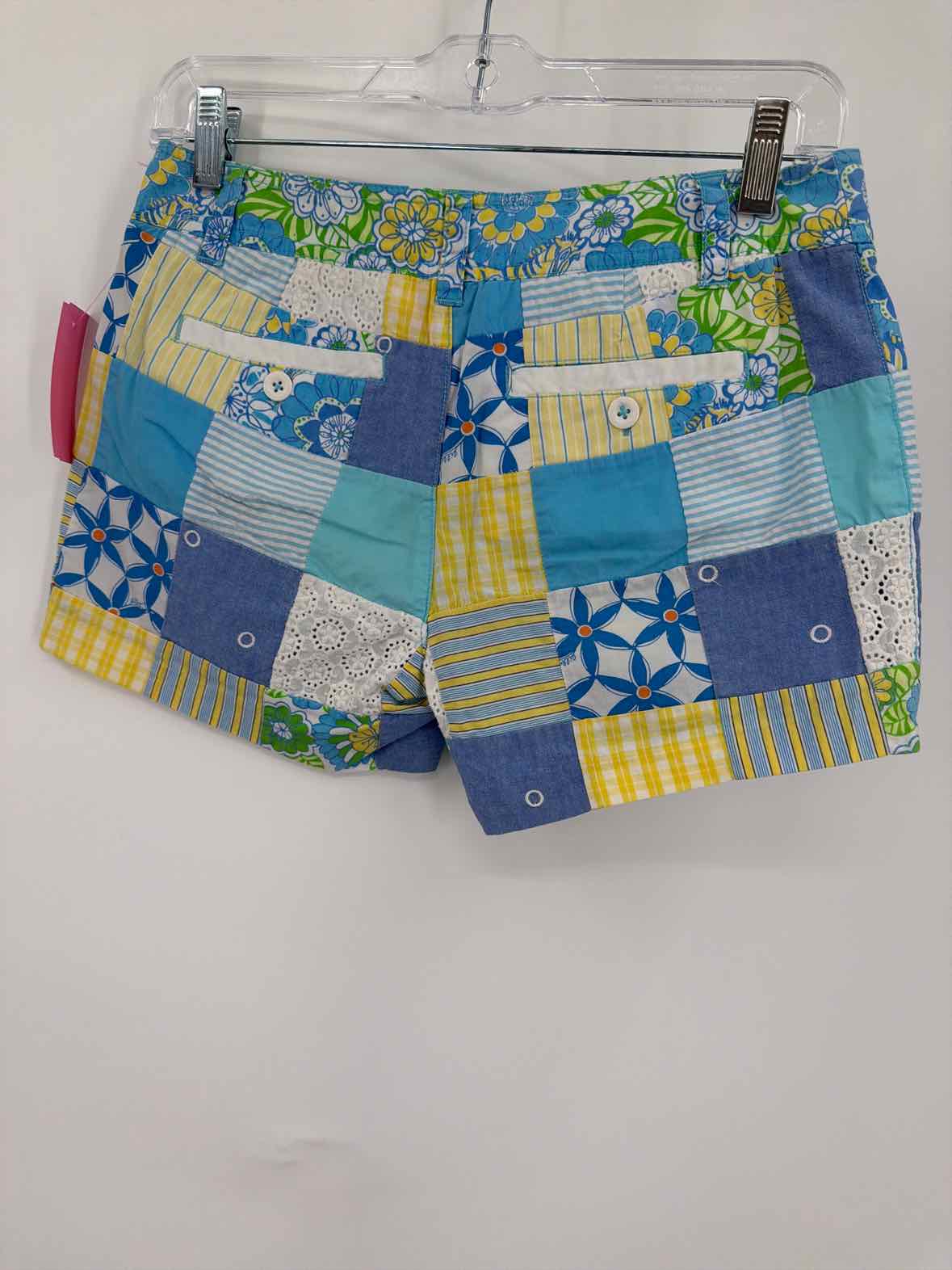 Pre-Owned Lilly Pulitzer Blue Size 0 Printed Shorts | True Fashionistas.