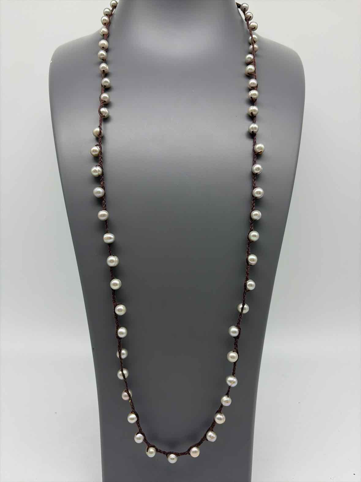 Brown Iridescent Beaded Necklace | True Fashionistas.