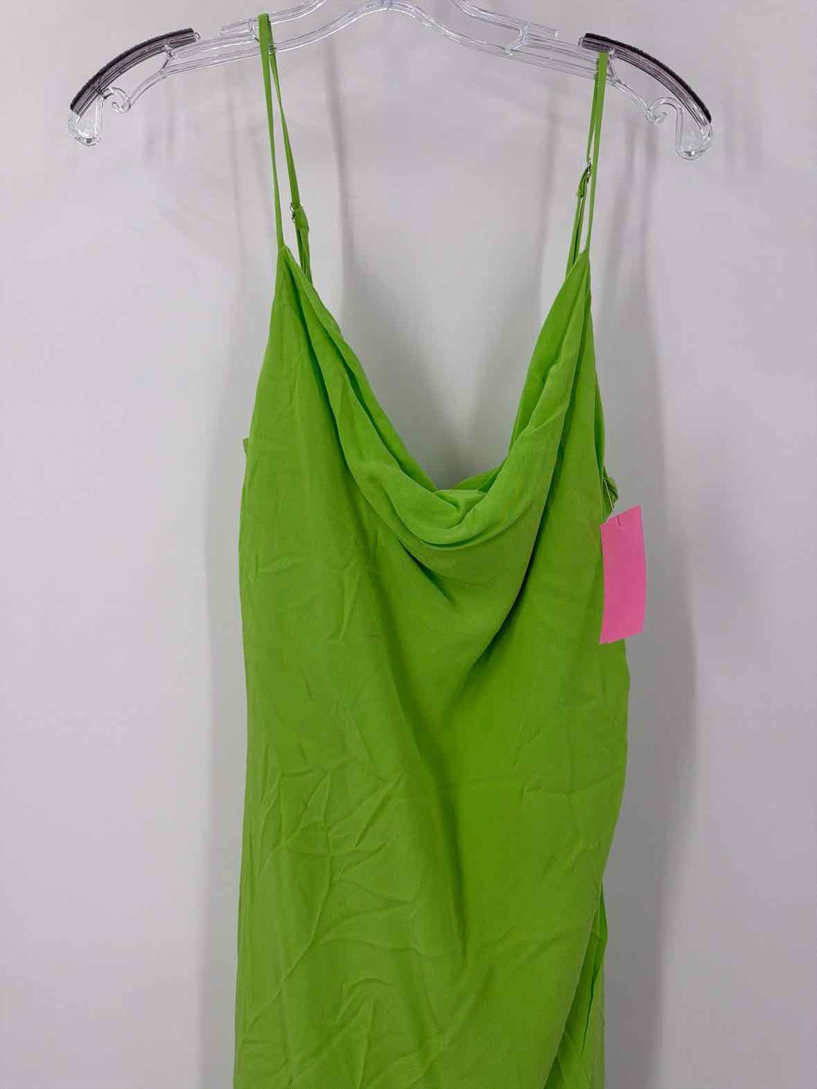 Pre-Owned Lovers + Friends Green Size Medium Midi Sleeveless Dress | True Fashionistas.
