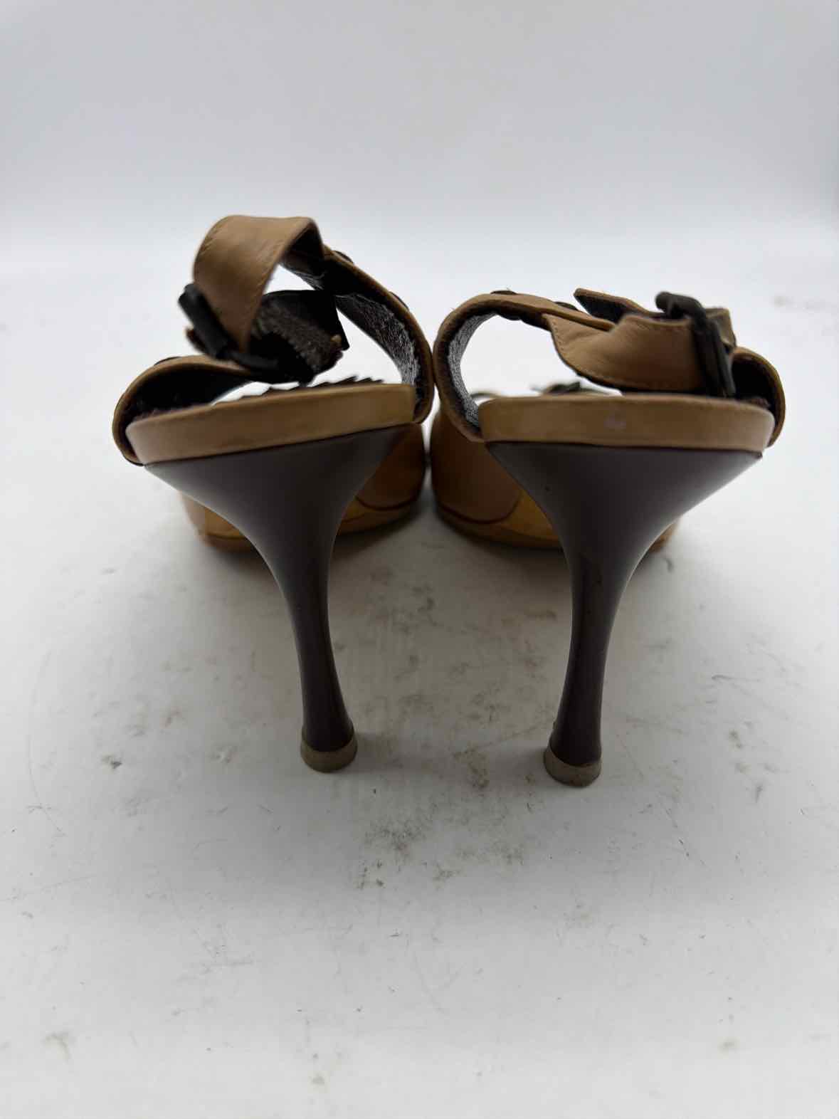 Pre-Owned Manolo Blahnik Tan Size 8.5 Slingback Heels | True Fashionistas.