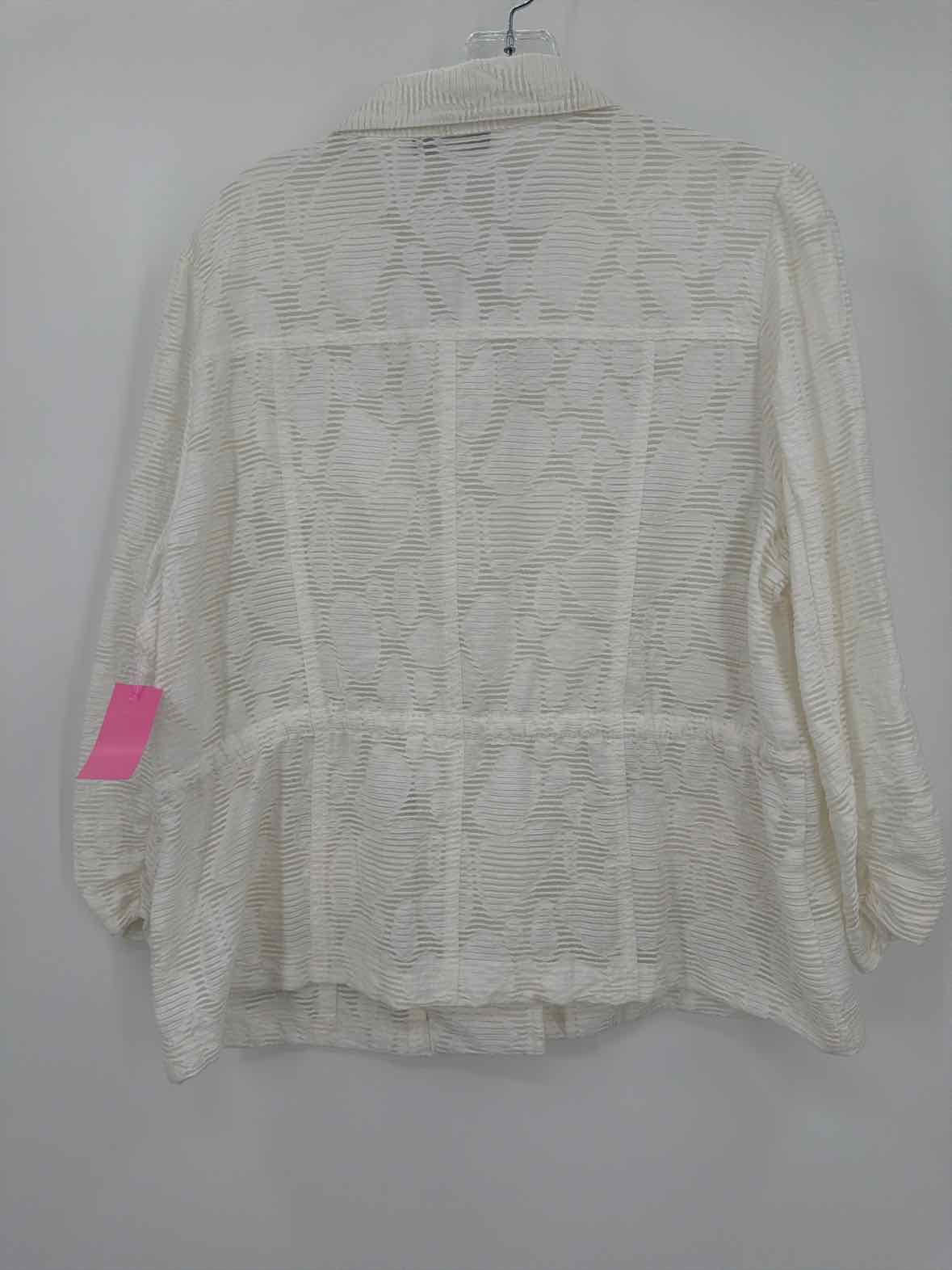 Pre-Owned Erin London White Size Large Button Jacket | True Fashionistas.