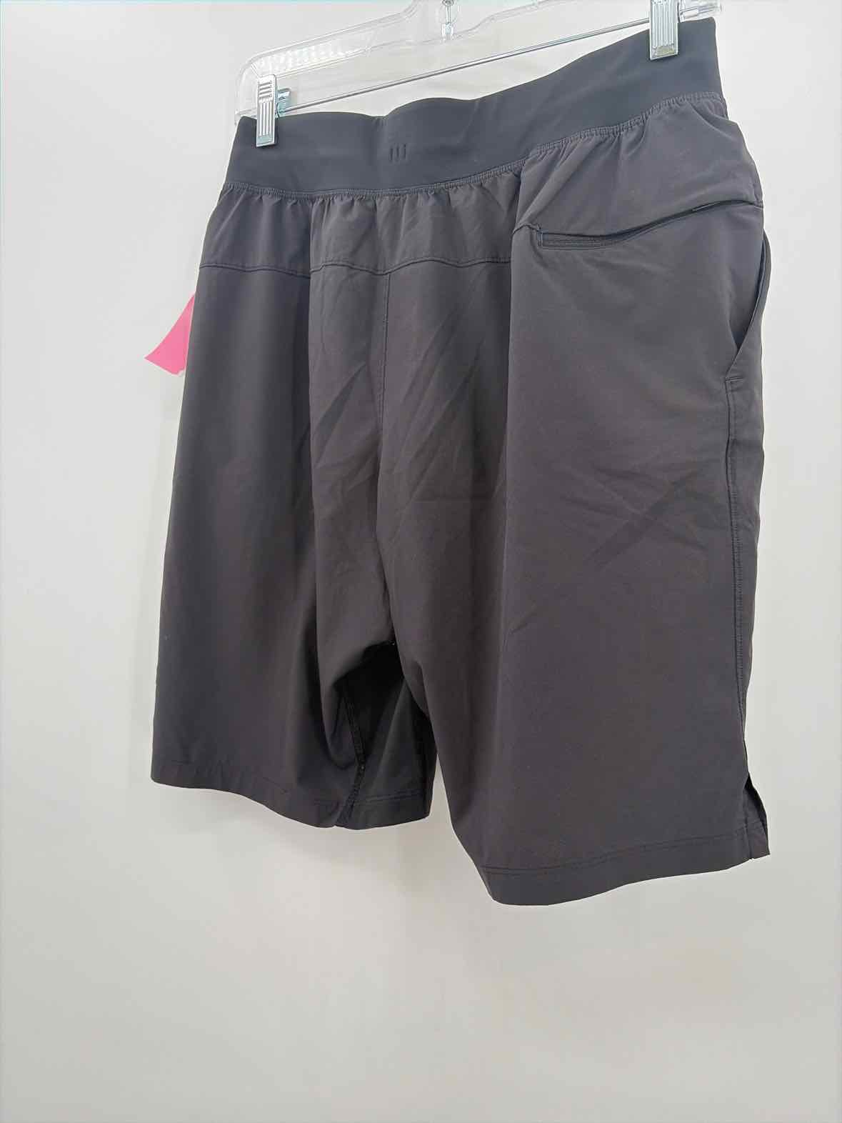 Lululemon Black Small Men's Athletic Shorts | True Fashionistas.