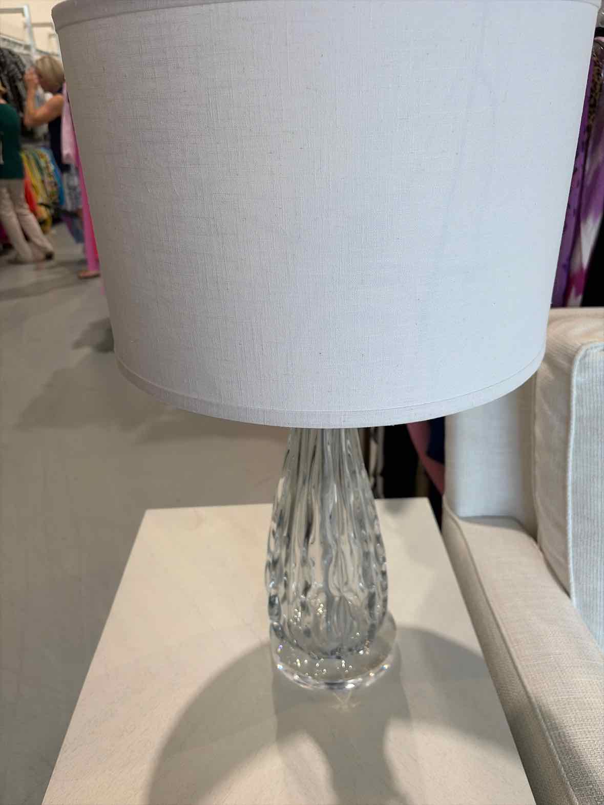 Clear Crystal Accent Lamp | True Fashionistas.