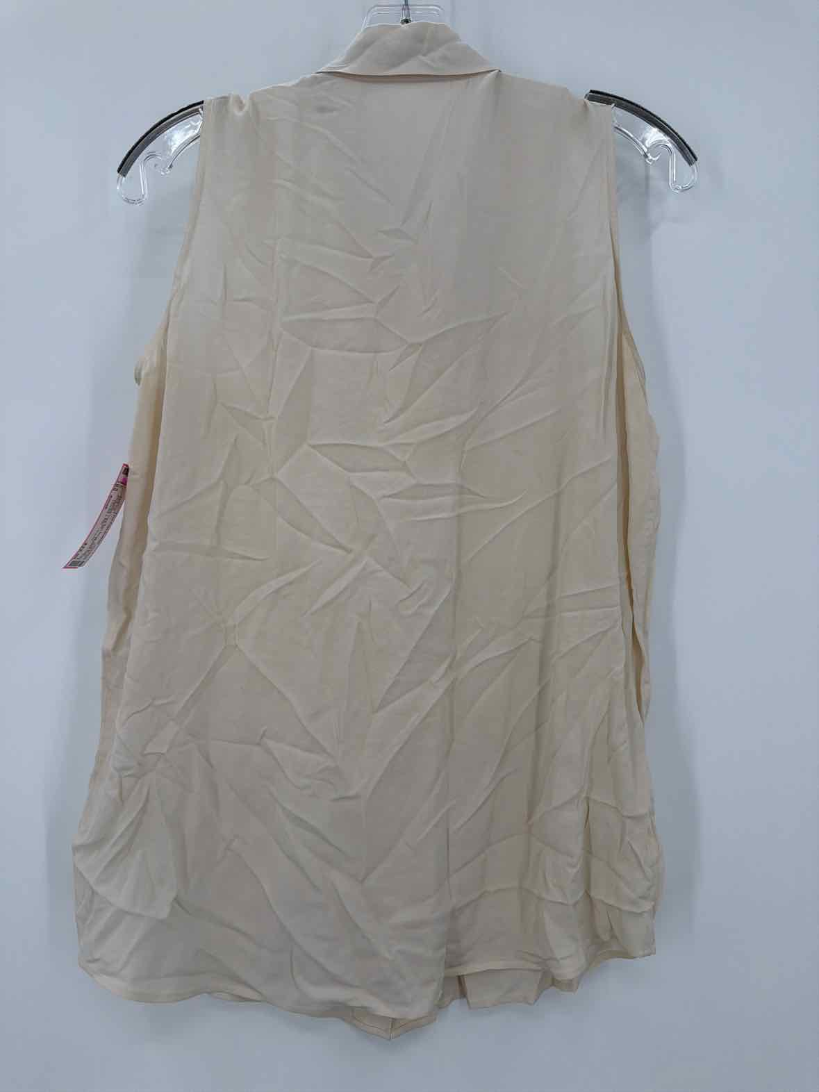 Pre-Owned Equipment Ivory Size Small Tank Top | True Fashionistas.