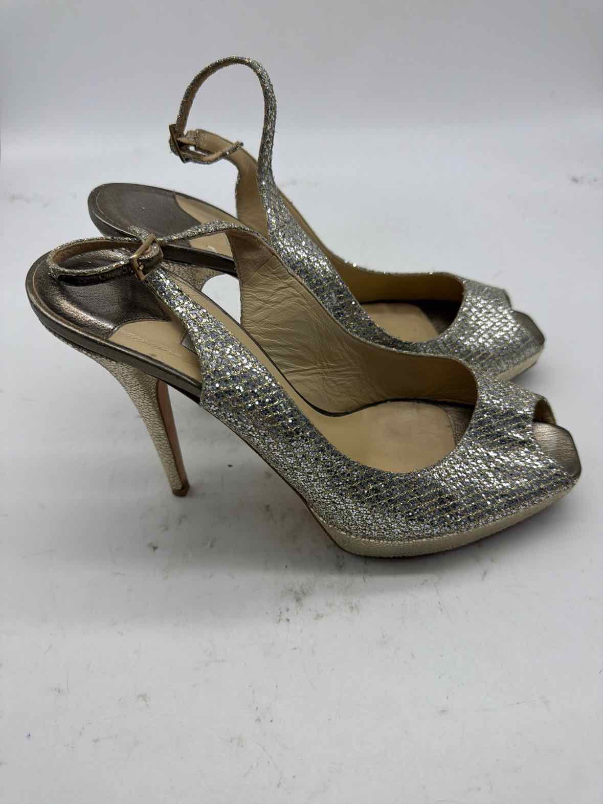 Pre-Owned Jimmy Choo Gold Size 10 Slingback Heels | True Fashionistas.
