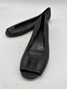 Pre-Owned Gucci Black Size 7 Peep Toe Flats | True Fashionistas.