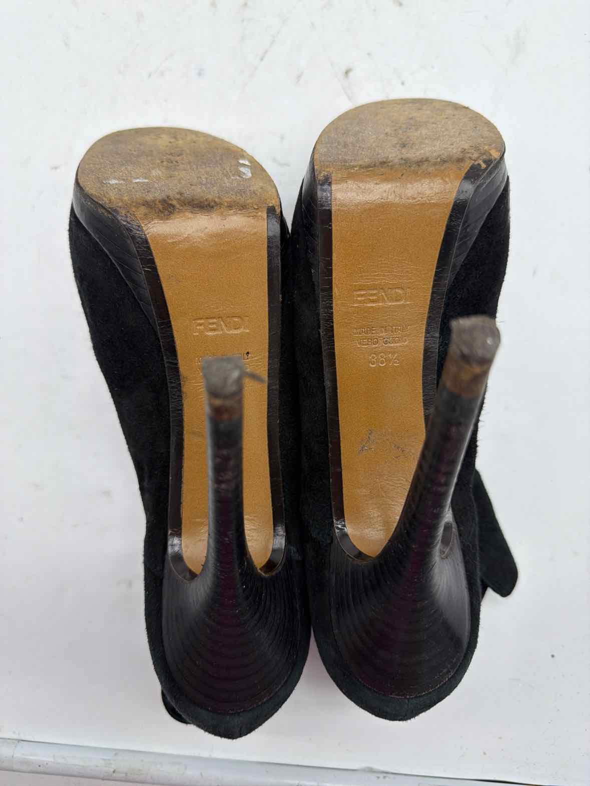 Pre-Owned Fendi Black Size 8.5 Stiletto Heels | True Fashionistas.