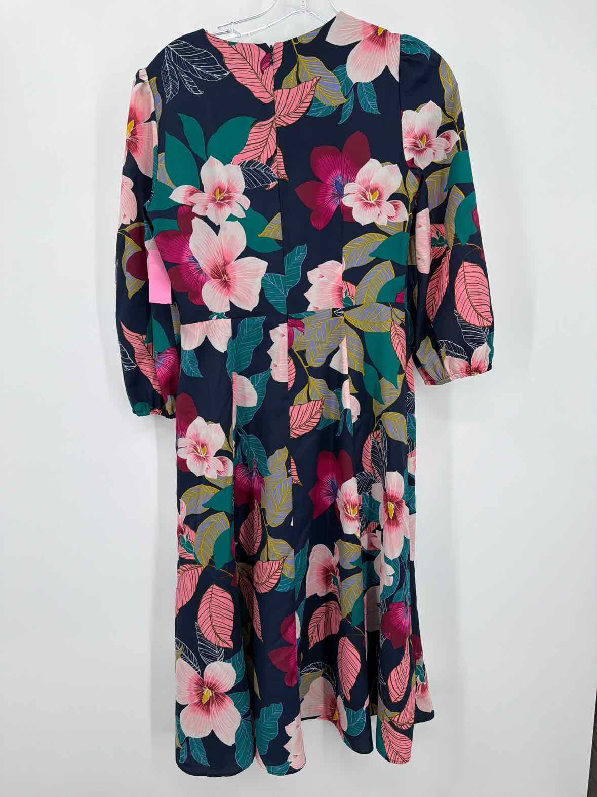 Pre-Owned Eliza J Multi-Color Size 4 Midi Long Sleeve Dress | True Fashionistas.
