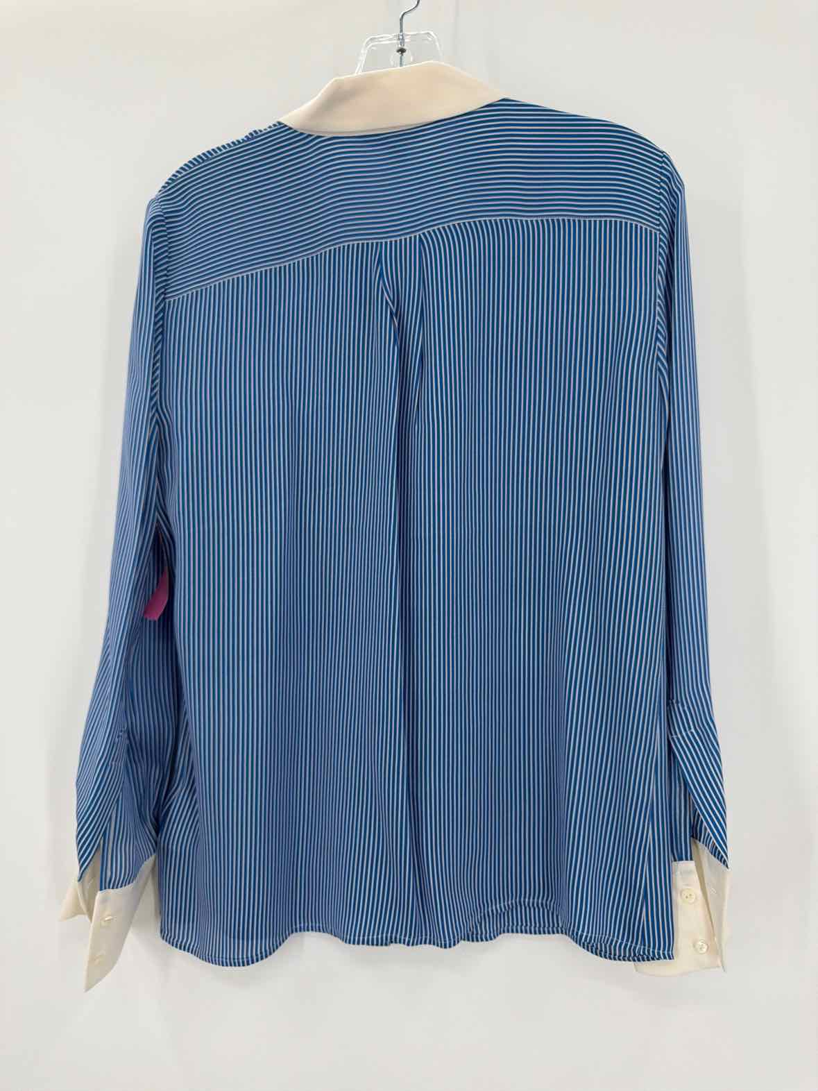Pre-Owned Brooks Brothers Blue Size 6 Stripe Button Down | True Fashionistas.