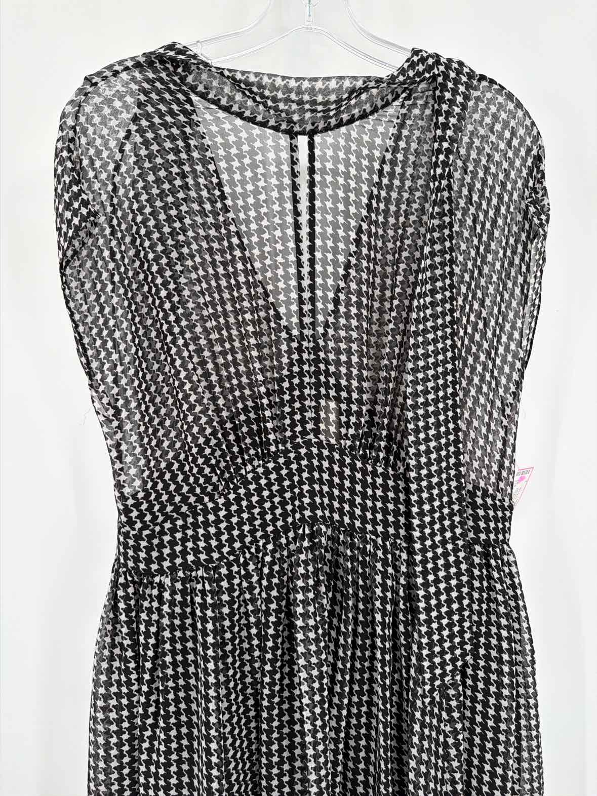 Pre-Owned Kate Spade Black Size 10 Long Sleeveless Dress | True Fashionistas.