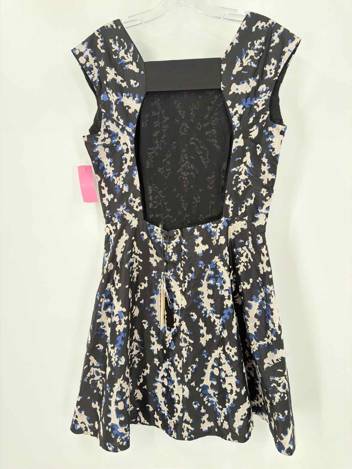 Pre-Owned Theyskens Theory Black Size 4 Short Sleeveless Dress | True Fashionistas.
