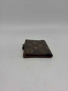 Pre-Owned Louis Vuitton Brown card case Card Case | True Fashionistas.