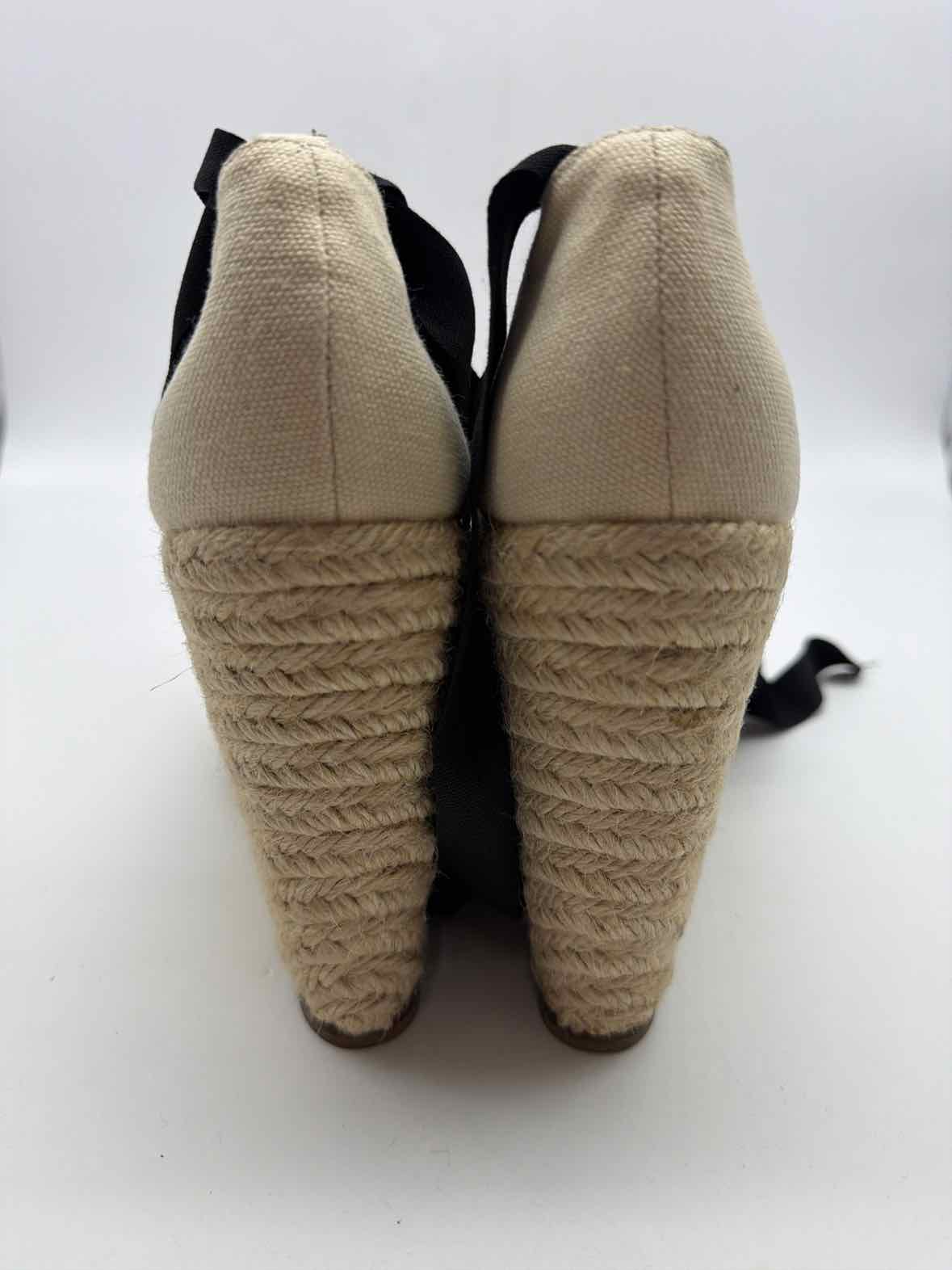 Pre-Owned Christian Louboutin Ivory Size 37 Wedge Heels | True Fashionistas.