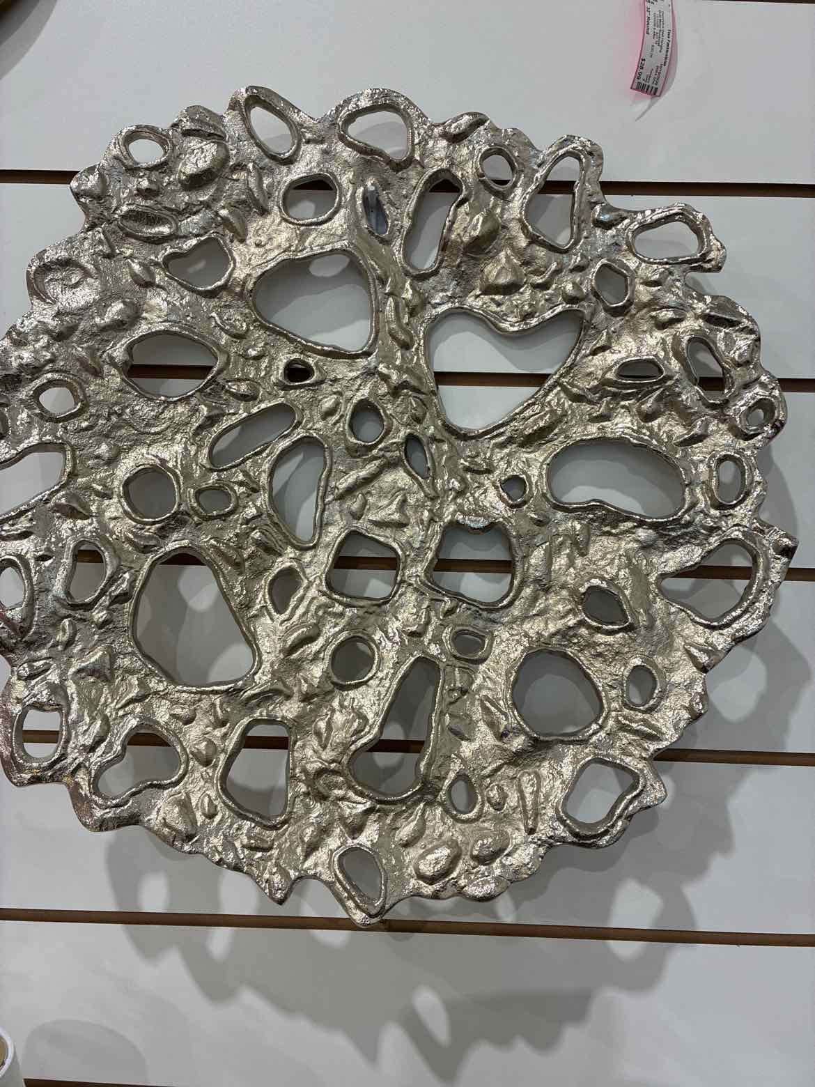 Silver Metal Cut Out Decorative Wall Hanging | True Fashionistas.