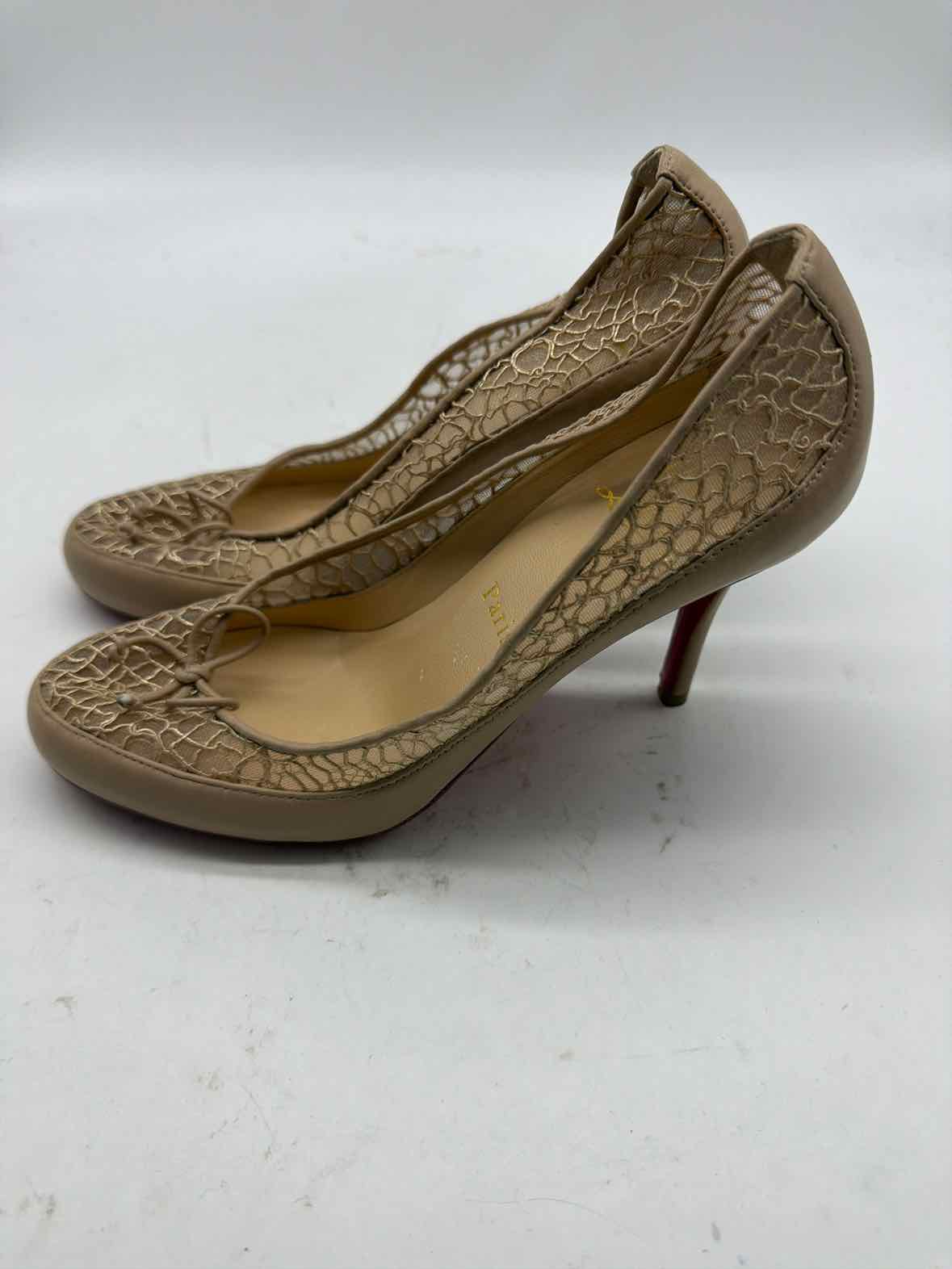 Pre-Owned Christian Louboutin Tan Size 36.5 Pump Heels | True Fashionistas.