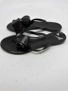 Pre-Owned Valentino Black Size 8 Jelly Thong Sandals | True Fashionistas.