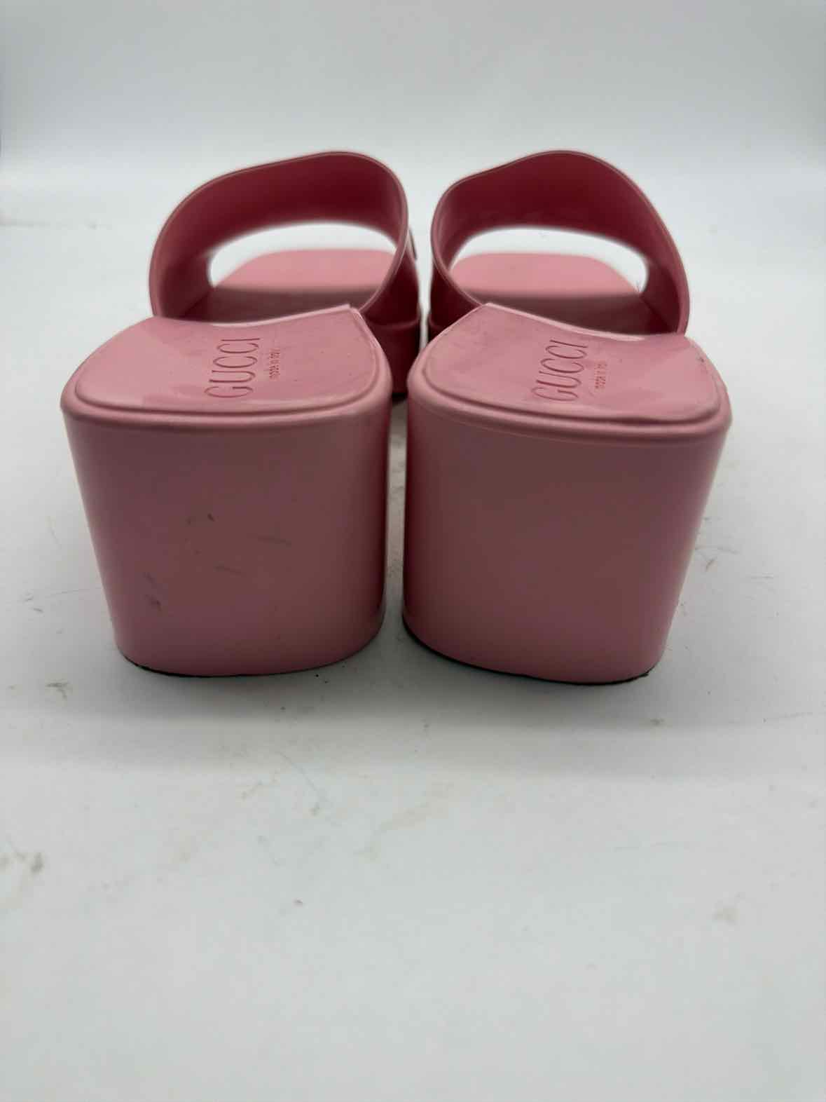 Pre-Owned Gucci Pink Size 6 Jelly Mule Sandals | True Fashionistas.