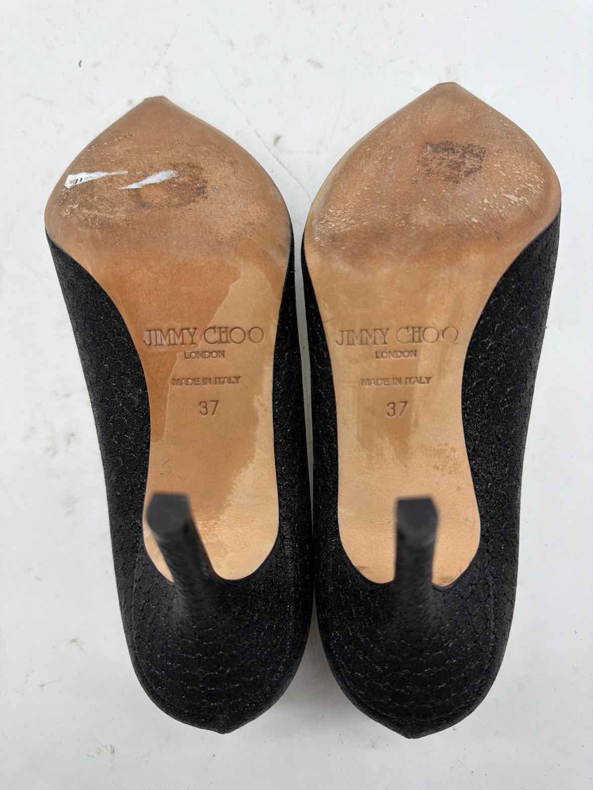 Pre-Owned Jimmy Choo Black Size 7 Pump Heels | True Fashionistas.