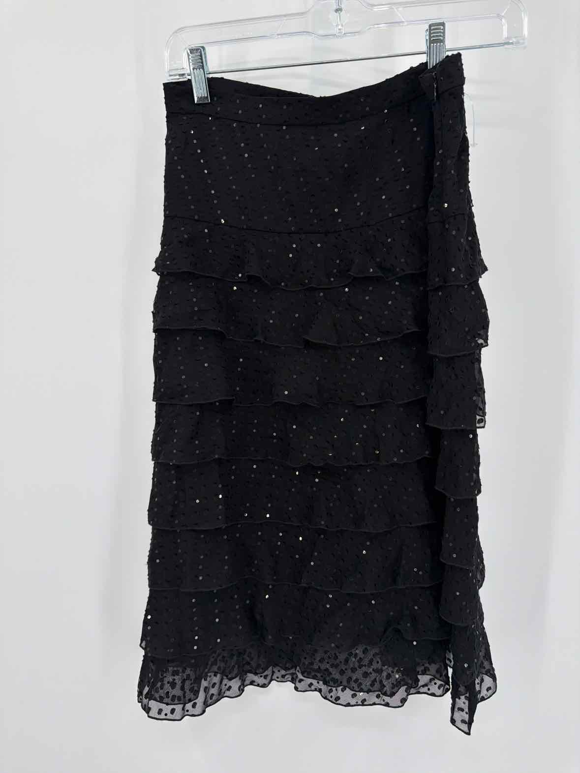 Pre-Owned St John Black Size 8 Pencil Skirt | True Fashionistas.