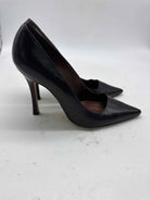 Pre-Owned Manolo Blahnik Black Size 35 Pump Heels | True Fashionistas.
