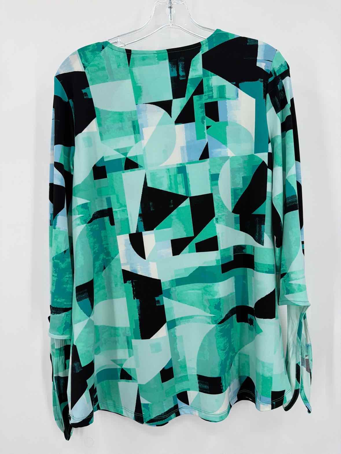 Pre-Owned Alfani Green Size Medium Blouse | True Fashionistas.