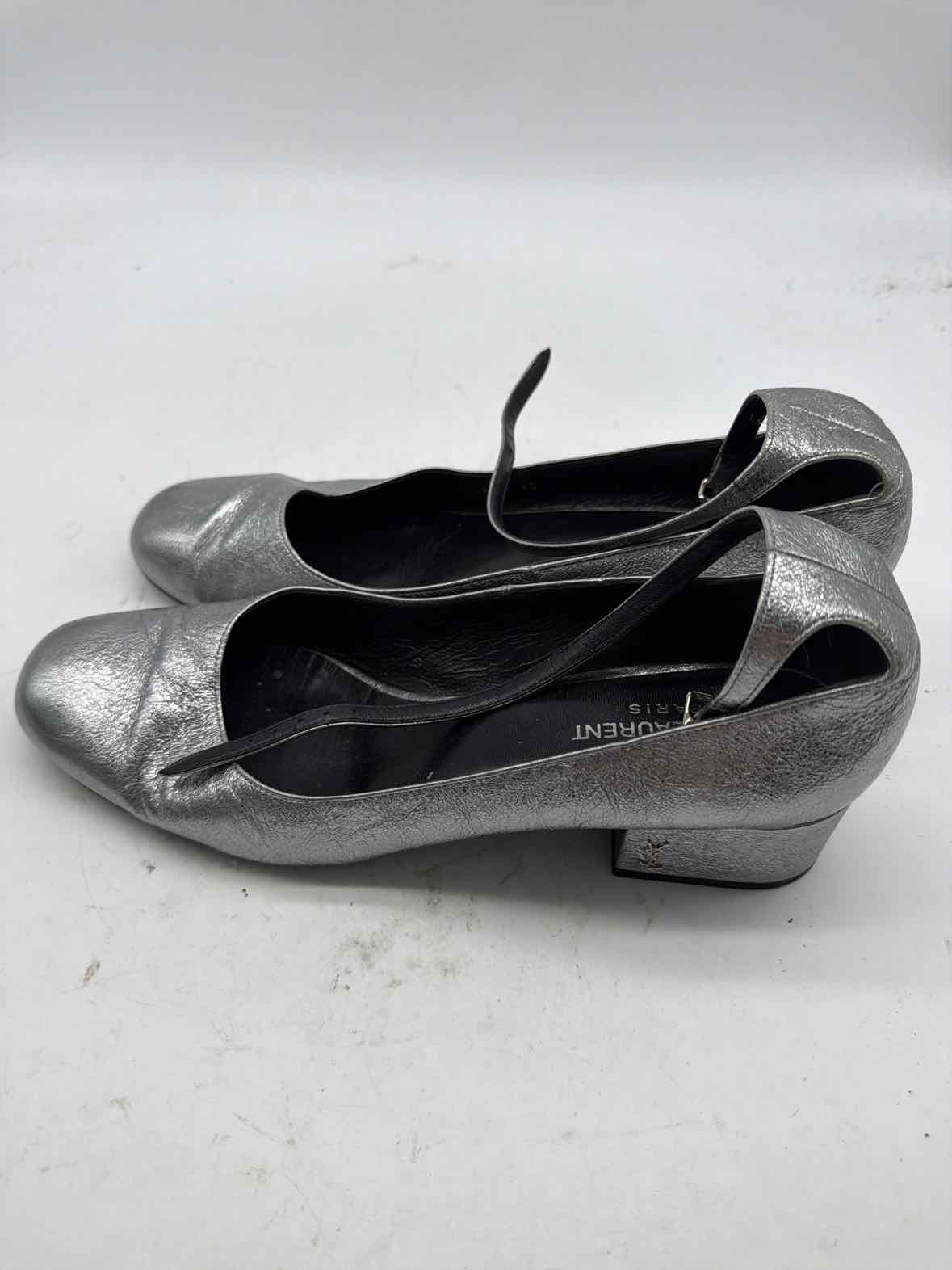 Pre-Owned Saint Laurent Grey Size 10 Block Heel Heels | True Fashionistas.