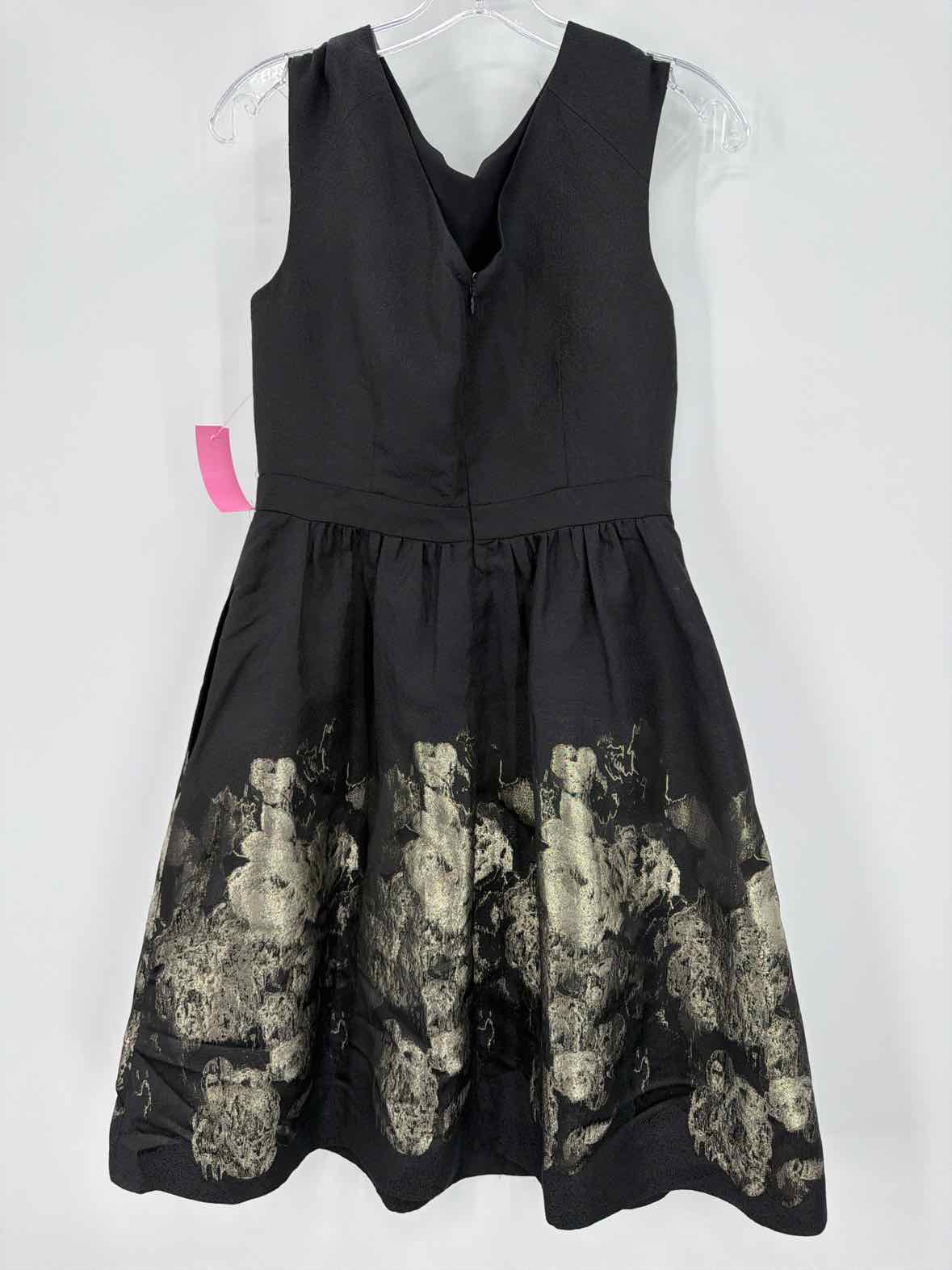 Pre-Owned Cynthia Steffe Black Size 6 Short Sleeveless Dress | True Fashionistas.