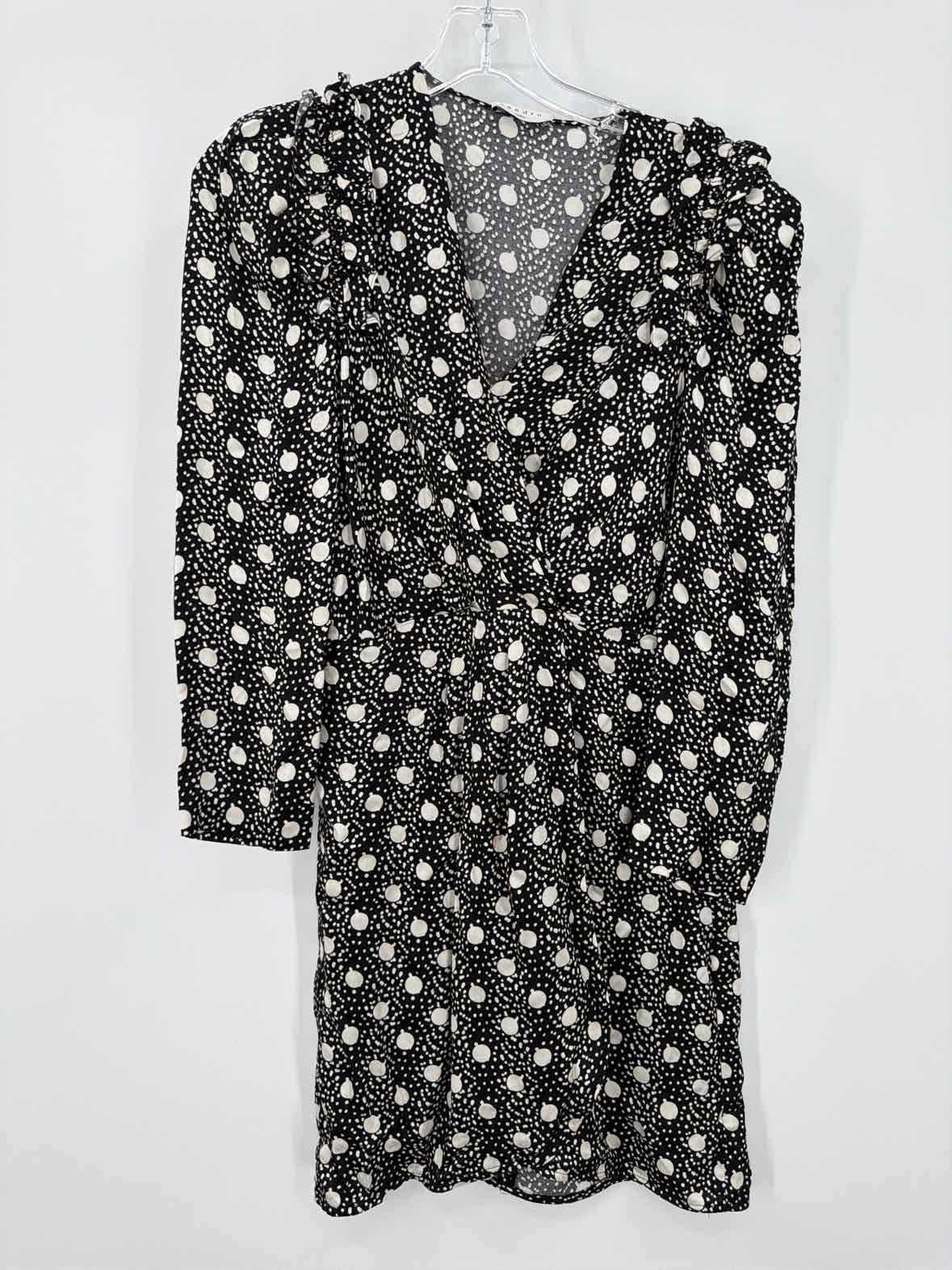 Pre-Owned Sandro Black Size 0 Short Long Sleeve Dress | True Fashionistas.