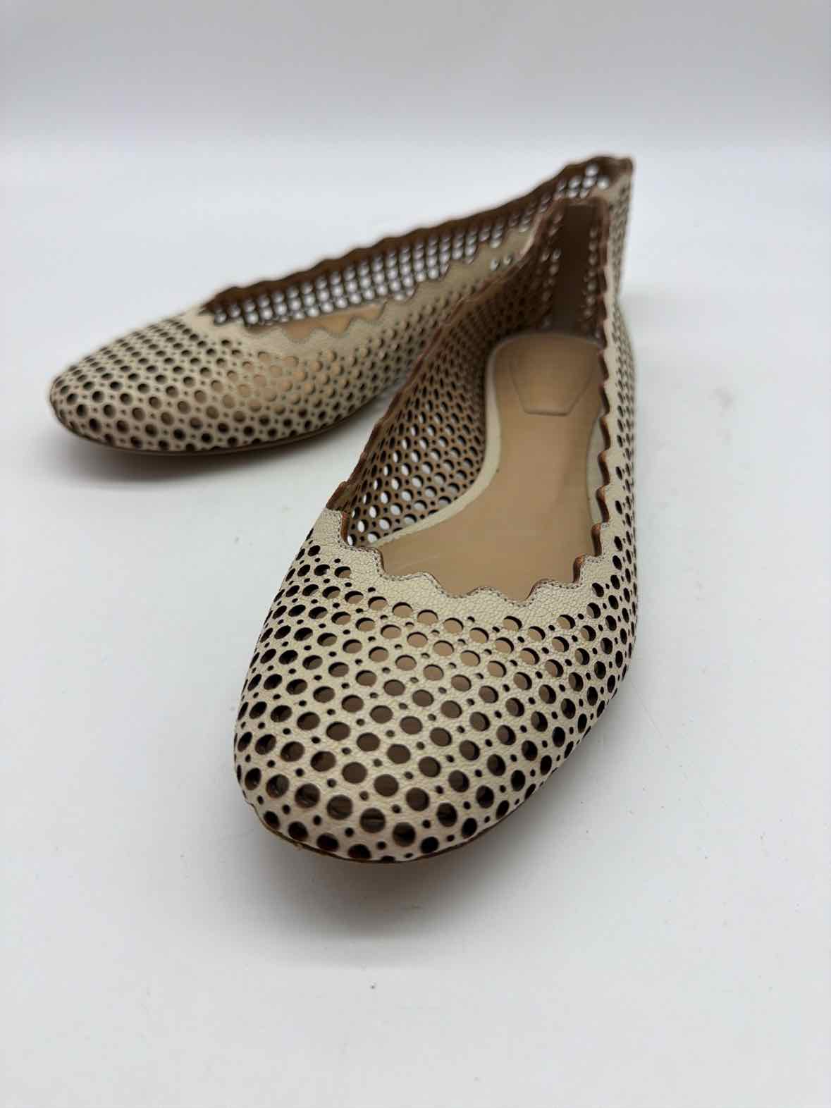 Pre-Owned Chloe Ivory Size 36 Slip On Flats | True Fashionistas.