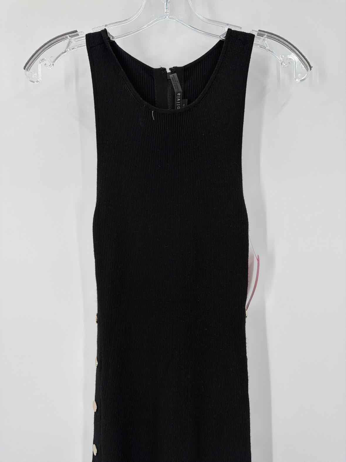 Pre-Owned Alice + Olivia Black Size Large Knit Long Sleeveless Dress | True Fashionistas.