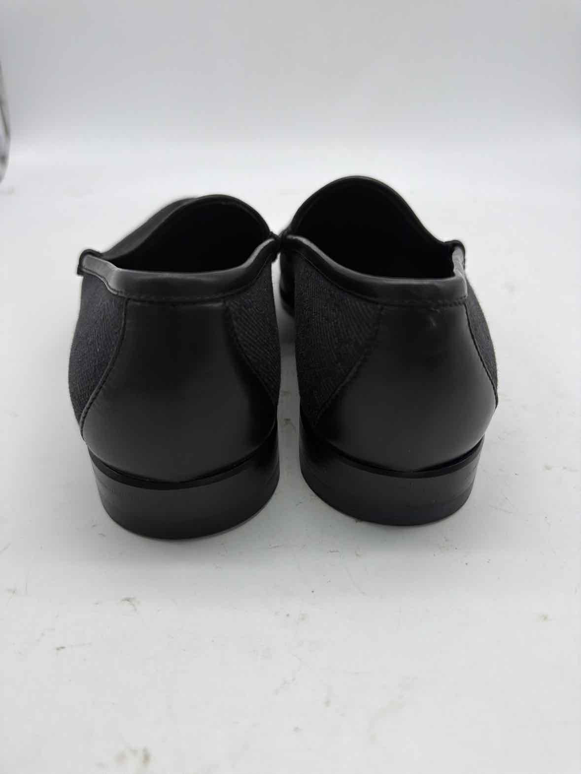 Pre-Owned Gucci Navy Size 8 Slip On Flats | True Fashionistas.