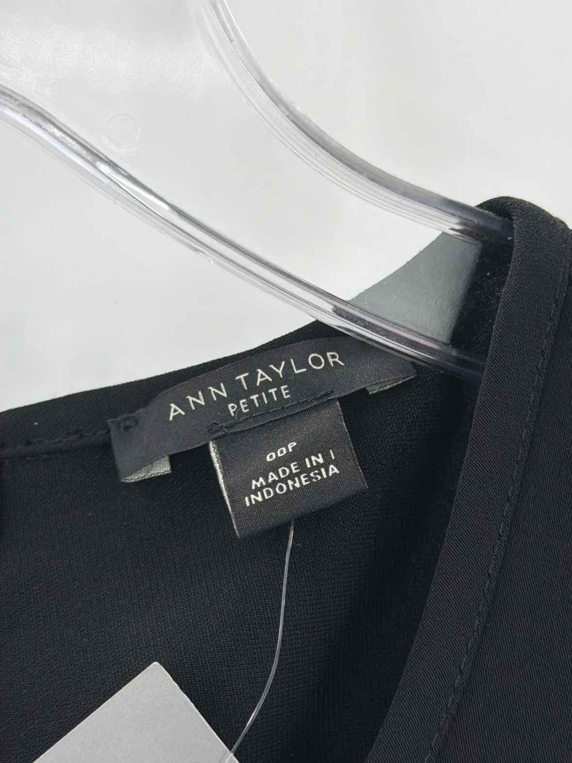 Pre-Owned Ann Taylor Black Size 00 Short Short Sleeve Dress | True Fashionistas.