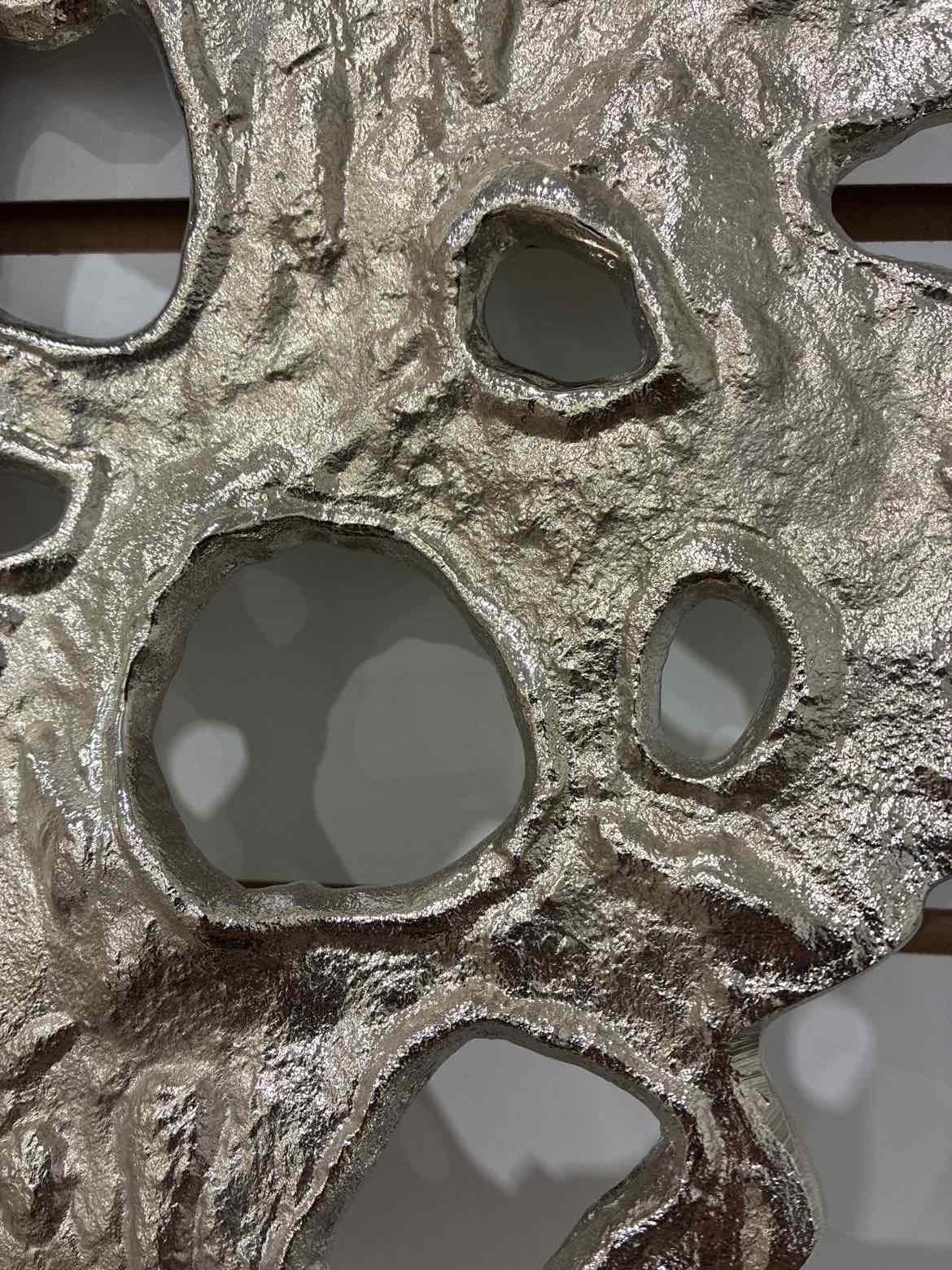 Silver Metal Cut Out Decorative Wall Hanging | True Fashionistas.